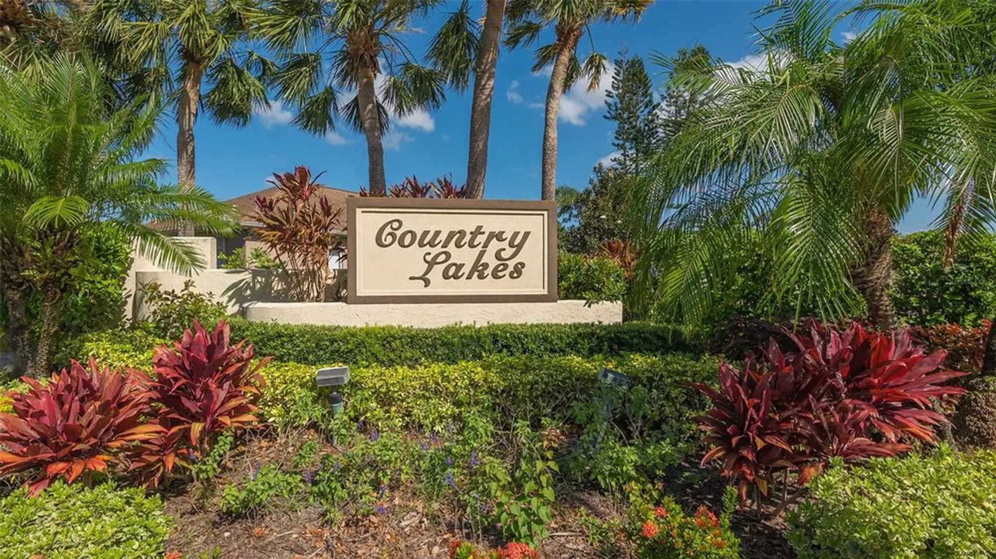 Property Slideshow image 65 of 87 | 5692 country lakes dr, Sarasota, FL, 34243