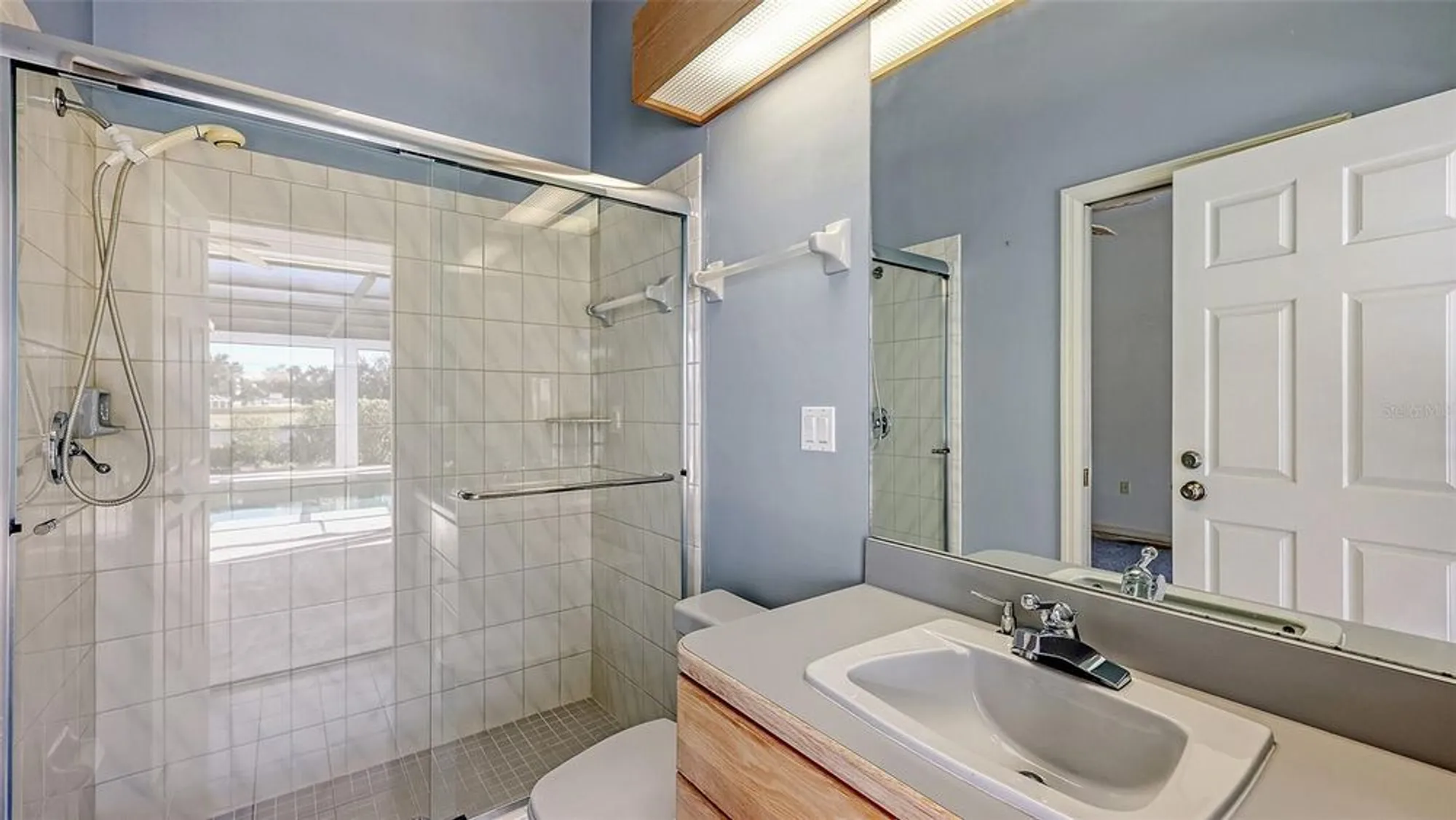 Property Slideshow image 37 of 60 | 8068 estates dr, Sarasota, FL, 34243