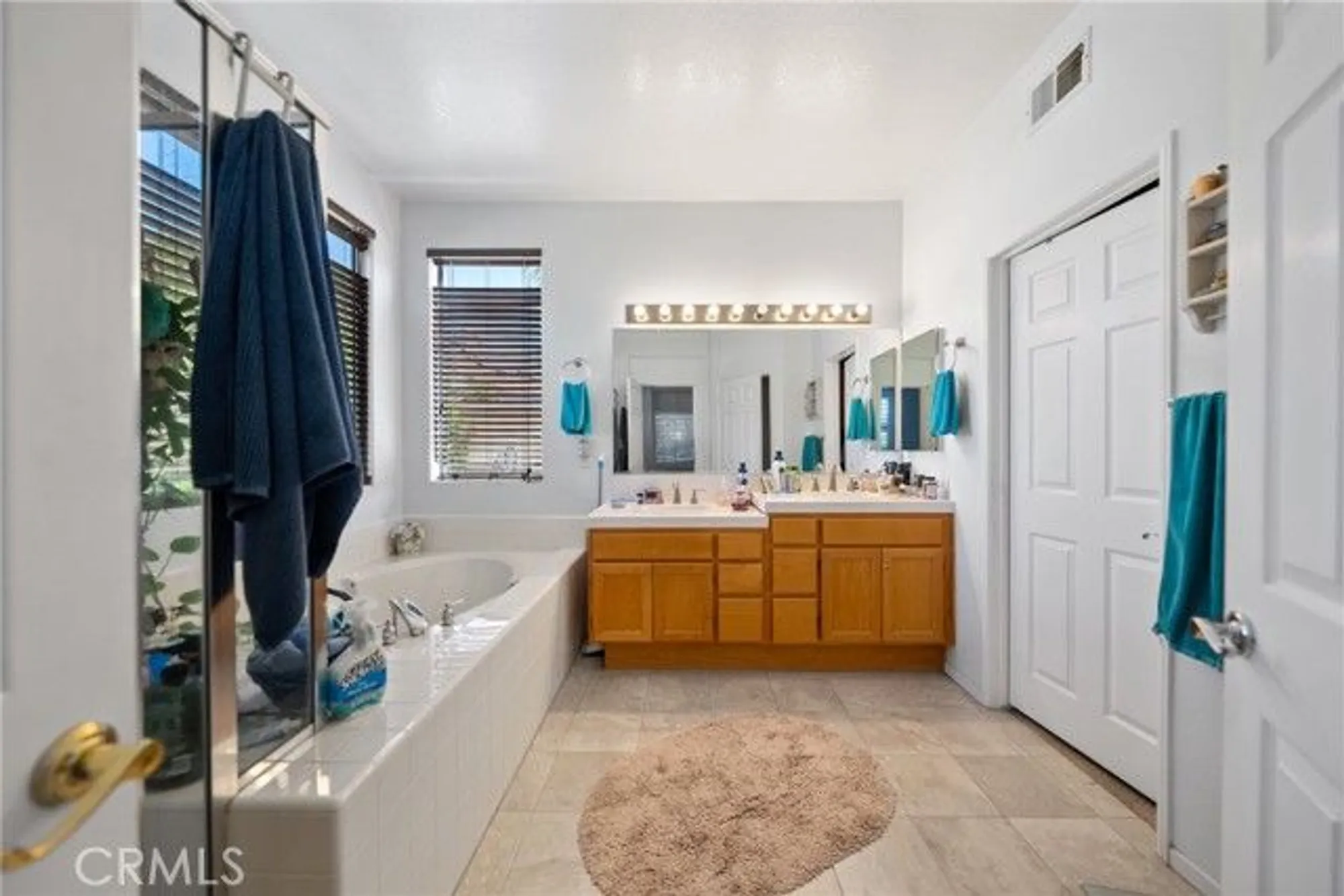 Property Slideshow image 9 of 25 | 23785 corte carrio, Murrieta, CA, 92562