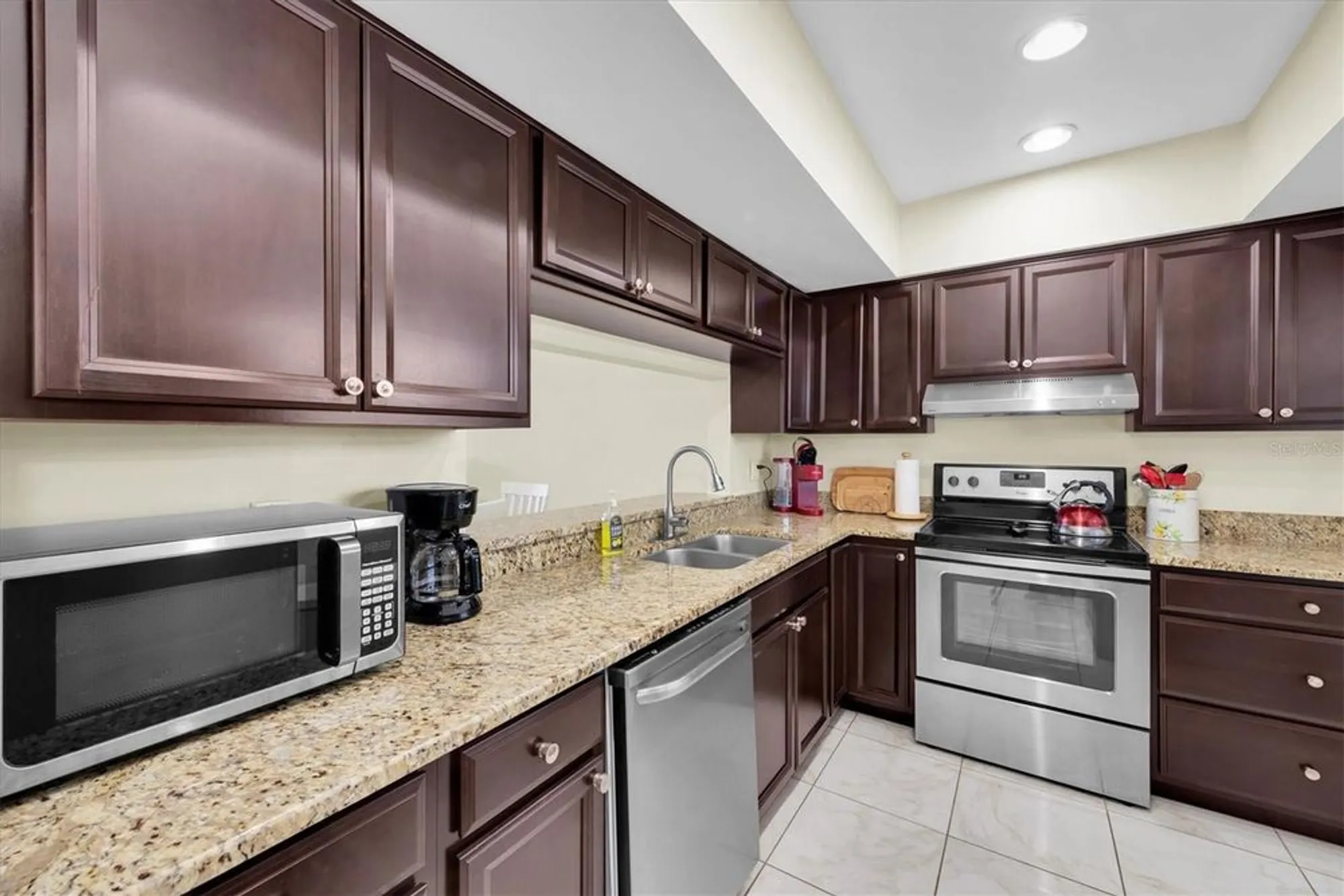 Property Slideshow image 12 of 33 | 19029 us highway 19 n apt 8-25, Clearwater, FL, 33764