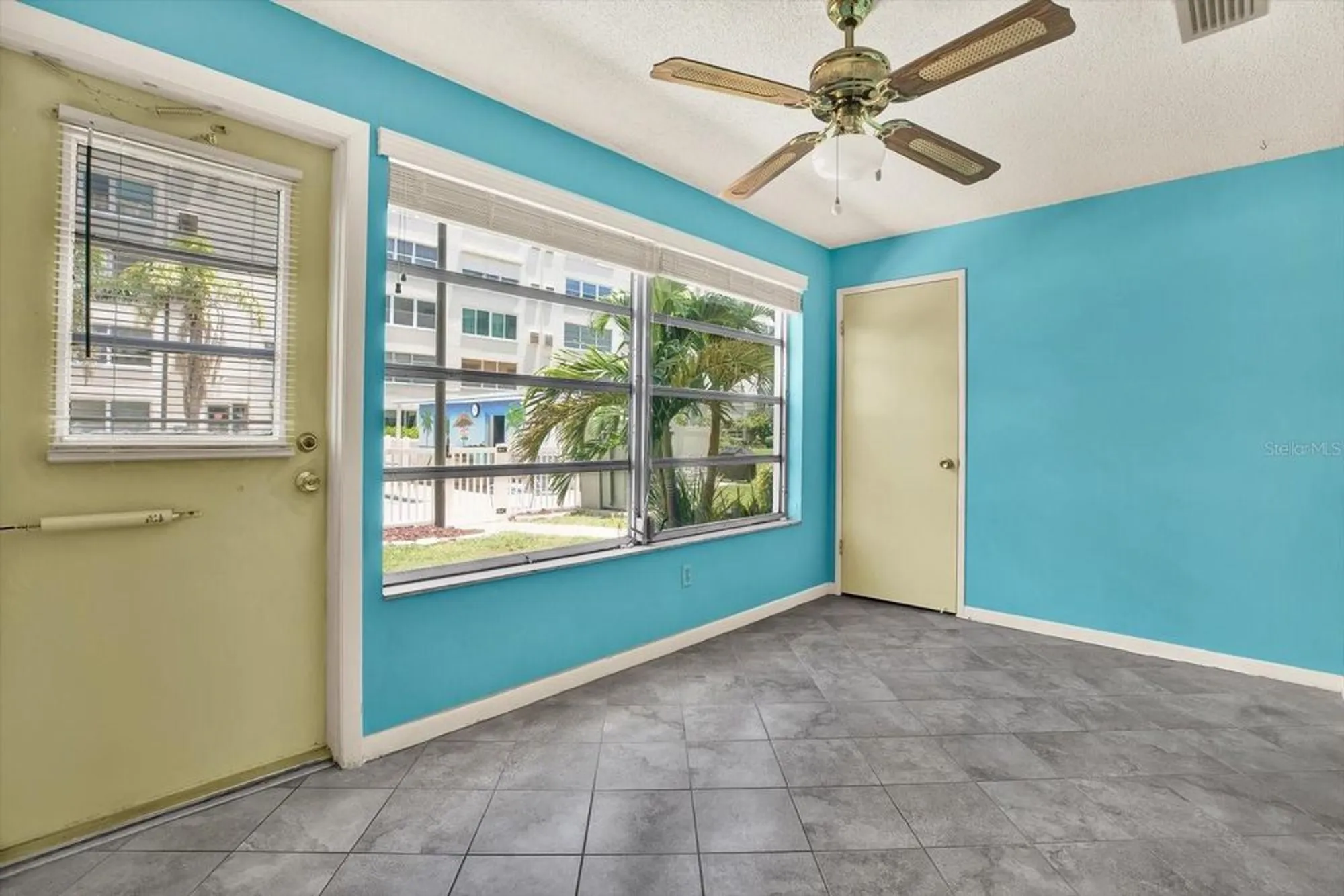 Property Slideshow image 17 of 32 | 2960 59th st 108, Gulfport, FL, 33707