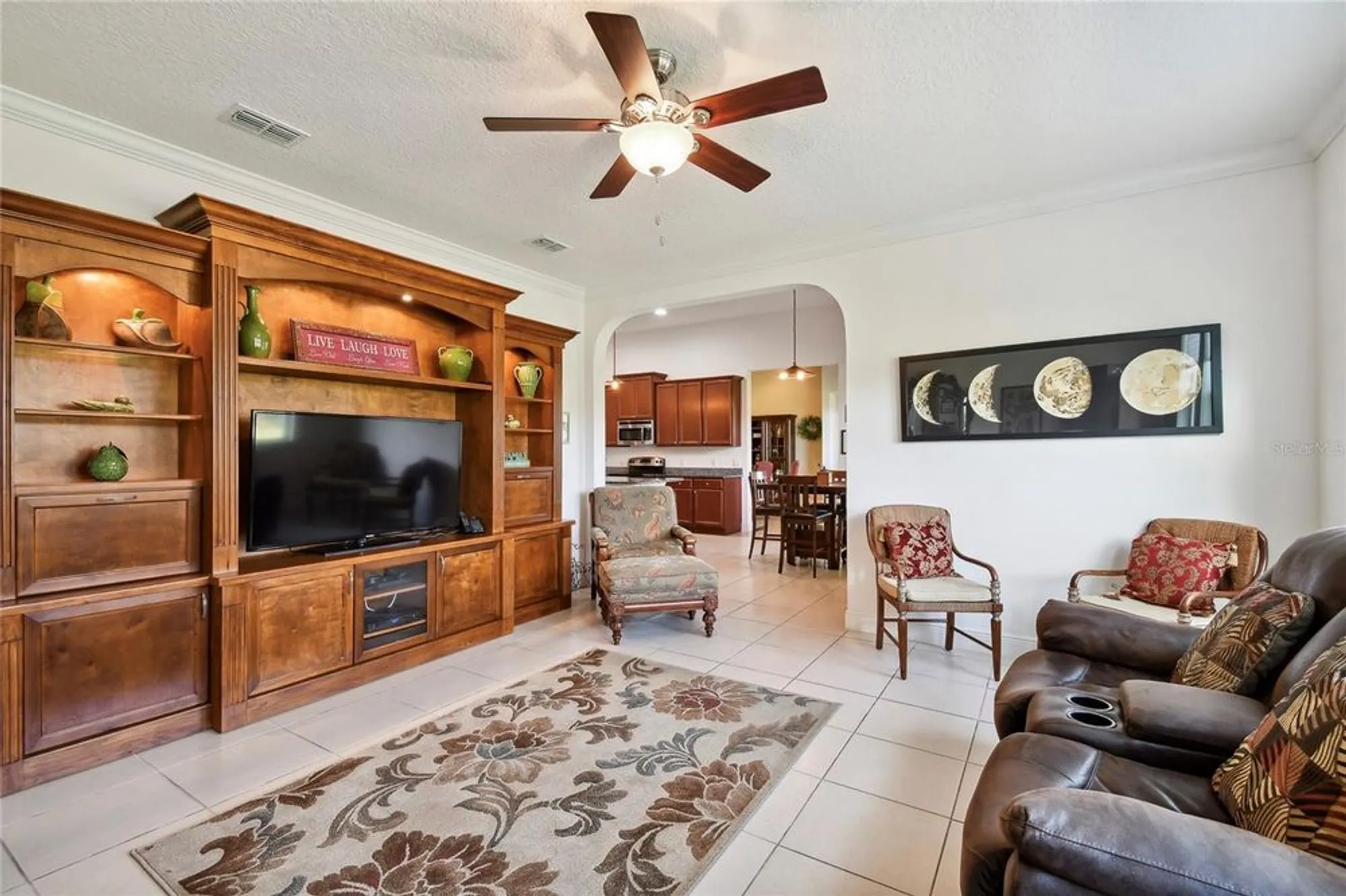 Property Slideshow image 15 of 54 | 804 san raphael st, Poinciana, FL, 34759