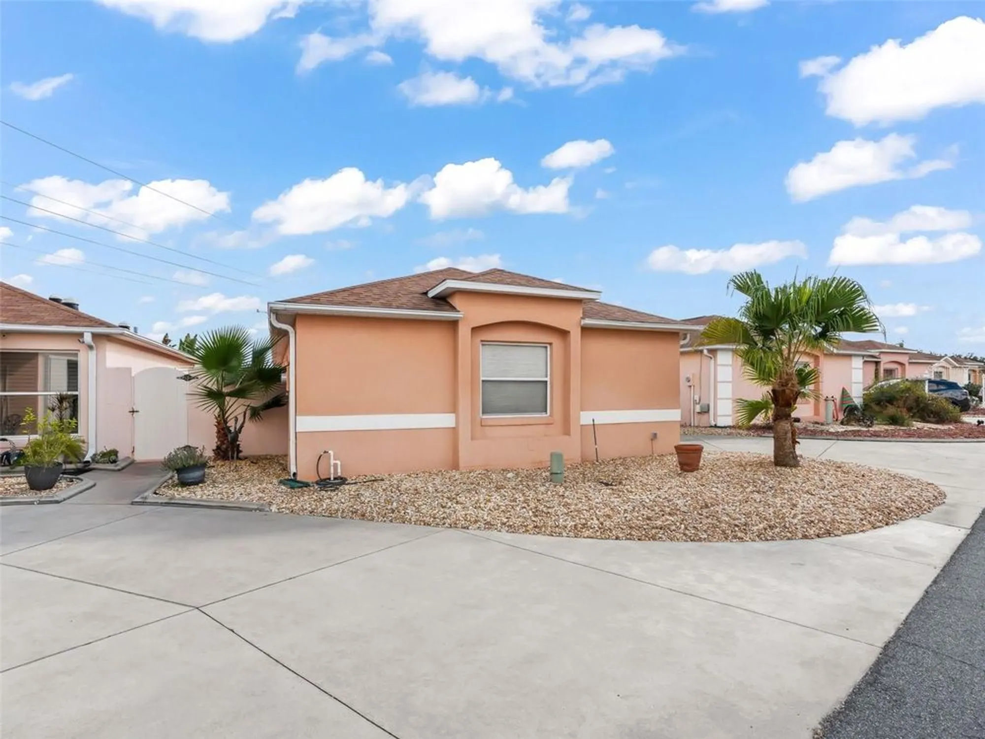 Property Slideshow image 32 of 41 | 873 oviedo rd, The Villages, FL, 32159