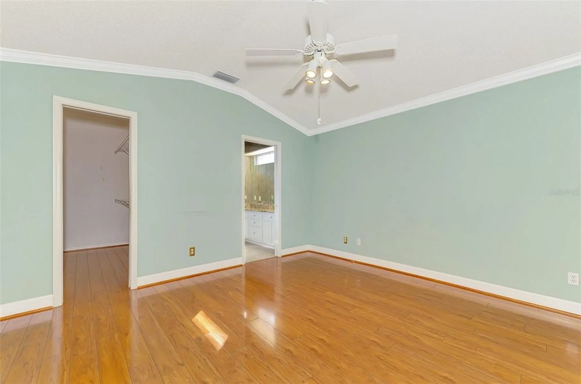 Property Slideshow image 41 of 85 | 503 wexford dr, Venice, FL, 34293