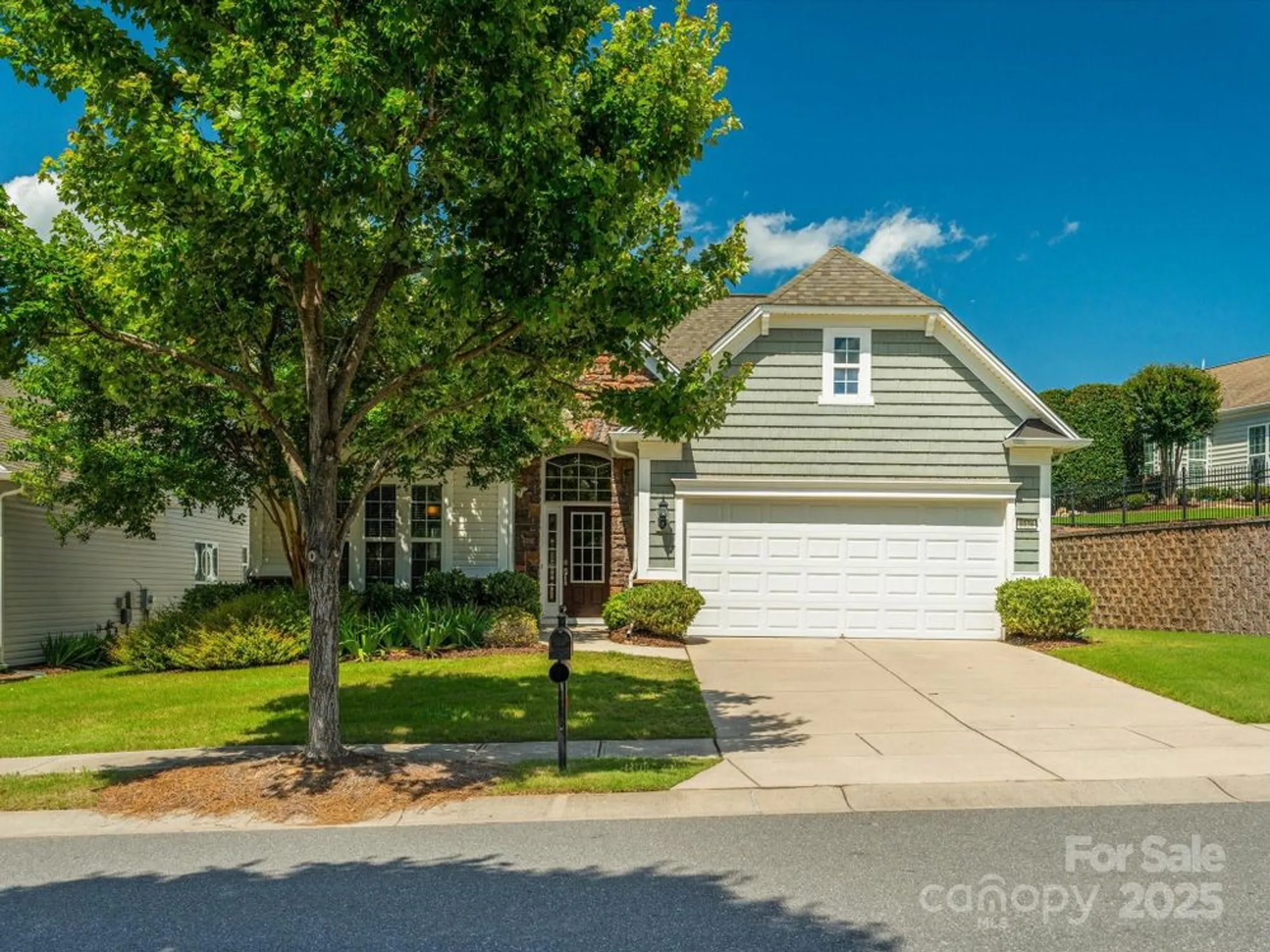 Property Slideshow image 1 of 44 | 8036 crater lake dr, Fort Mill, SC, 29707