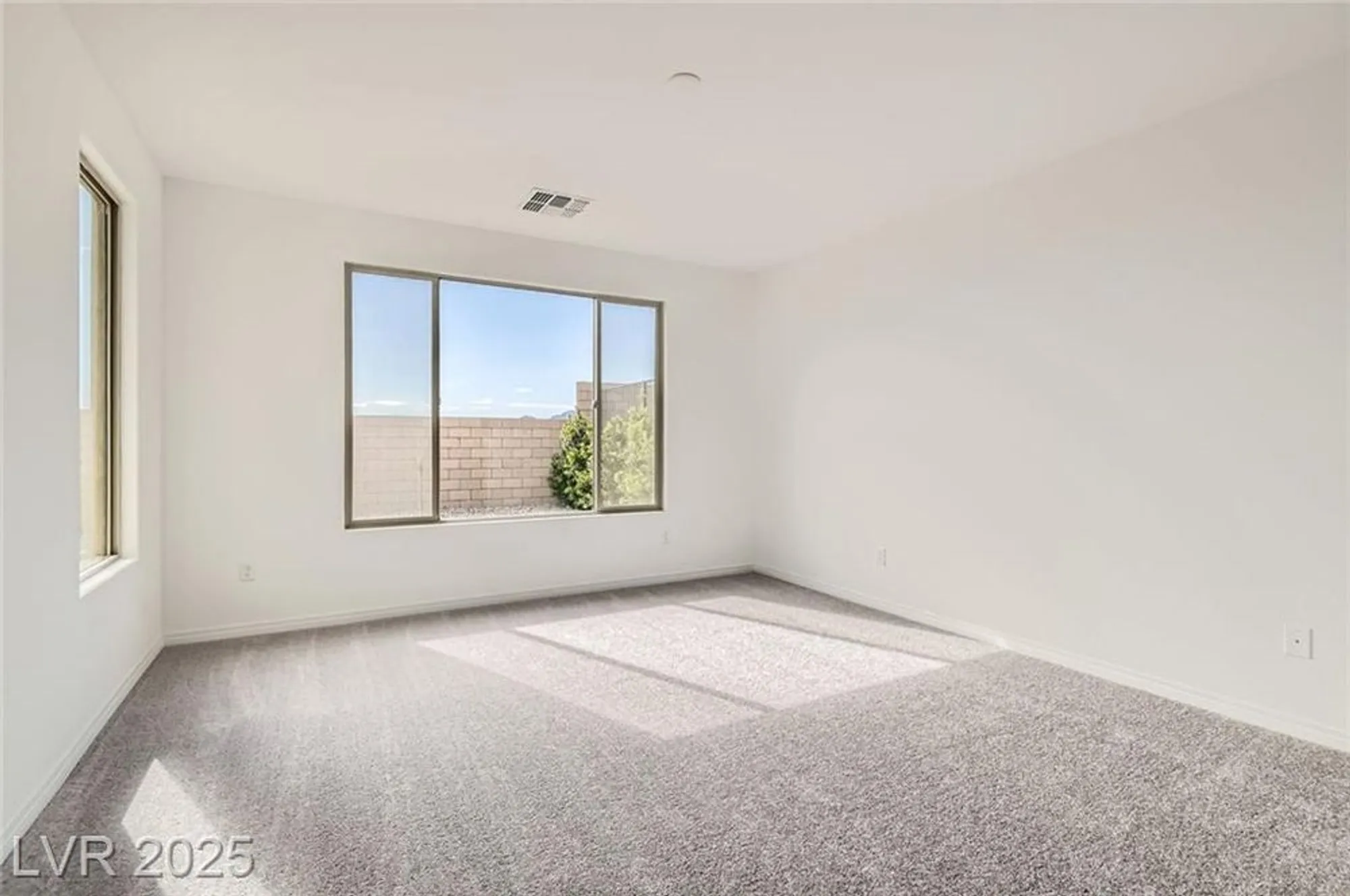 Property Slideshow image 16 of 29 | 58 sun lily ln, Henderson, NV, 89011