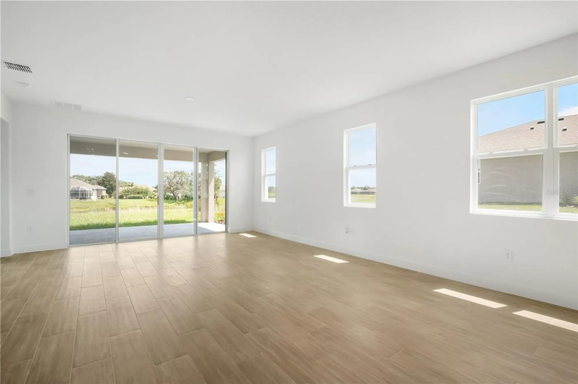 Property Slideshow image 16 of 44 | 9176 players dr, Weeki Wachee, FL, 34613