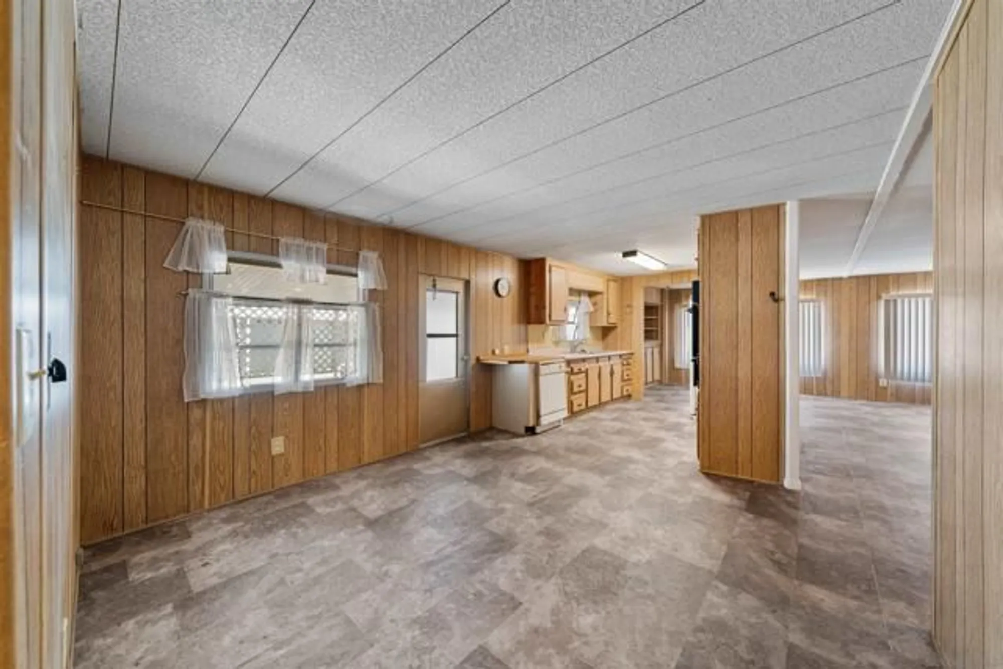 Property Slideshow image 11 of 29 | 444 n el camino real spc 42, Encinitas, CA, 92024