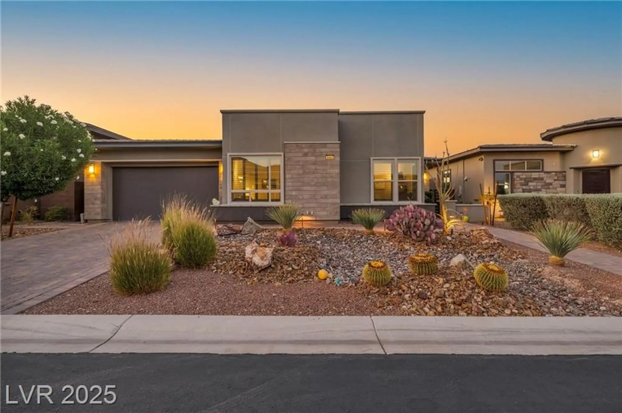 Property Slideshow image 2 of 87 | 9988 regency square ave, Las Vegas, NV, 89148