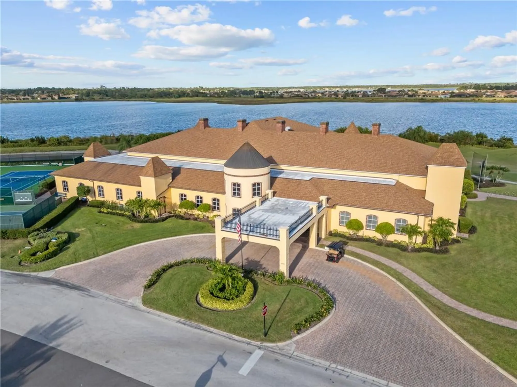 Property Slideshow image 54 of 65 | 4048 phoenician way, Winter Haven, FL, 33884