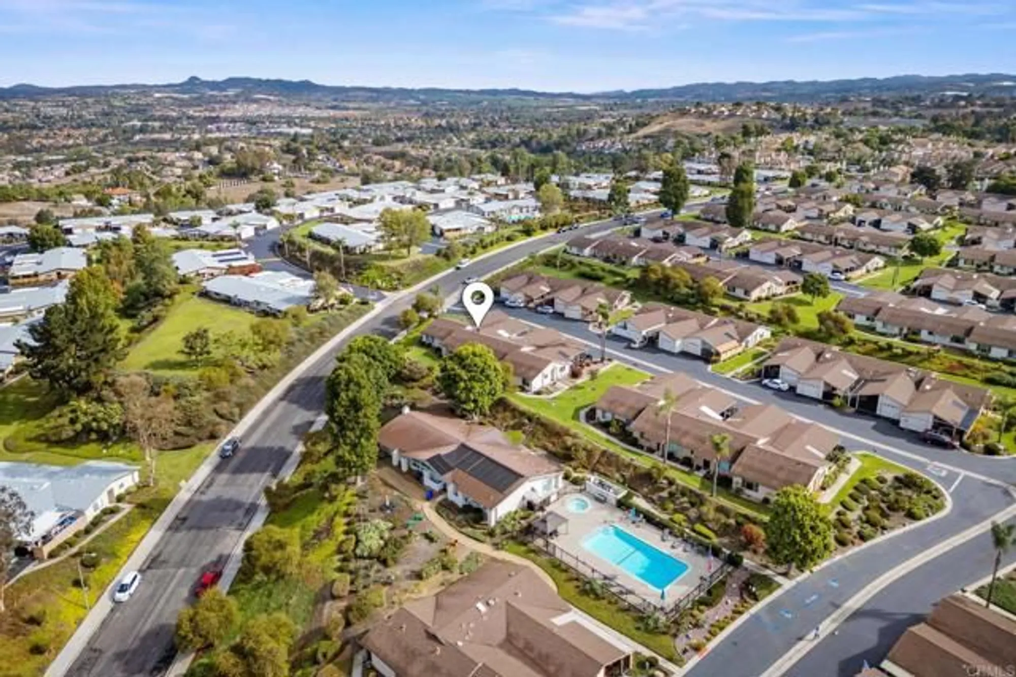 Property Slideshow image 17 of 19 | 4395 albatross way, Oceanside, CA, 92057