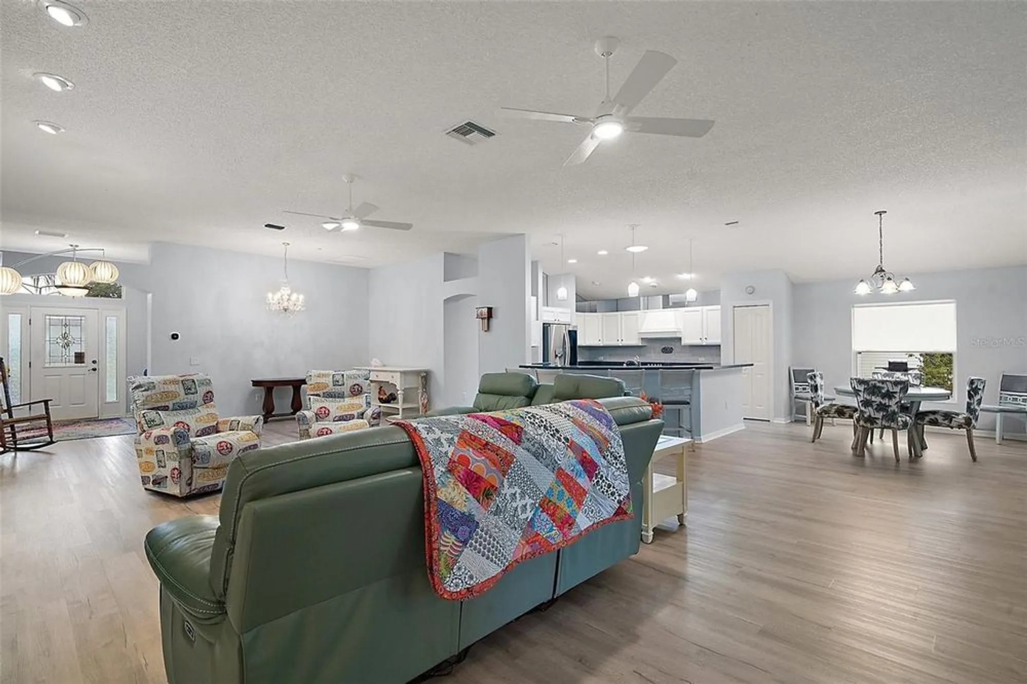 Property Slideshow image 19 of 38 | 1738 augustine dr, The Villages, FL, 32159