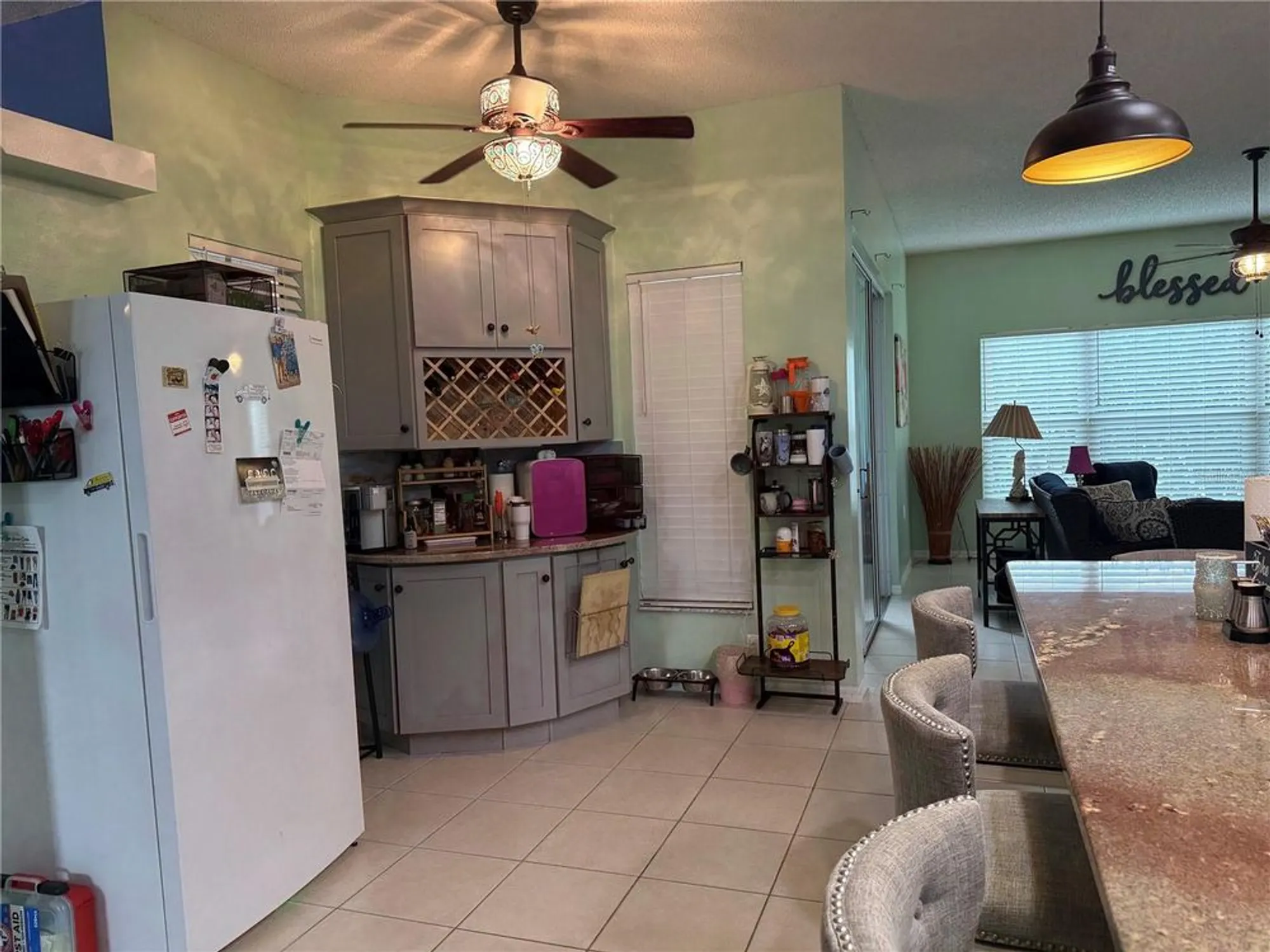 Property Slideshow image 7 of 26 | 2069 overbrook ln, Spring Hill, FL, 34606