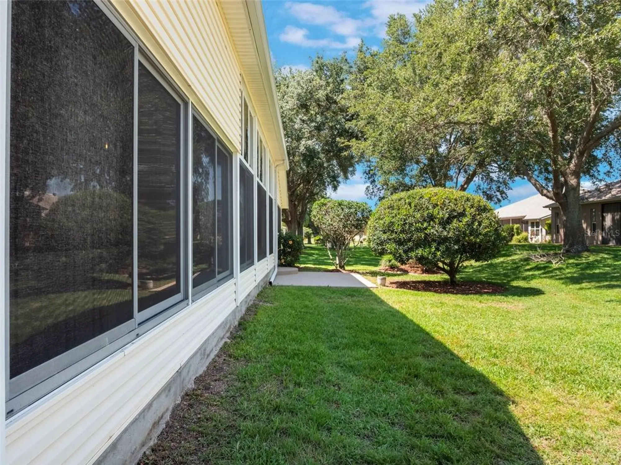 Property Slideshow image 26 of 36 | 25243 river crest dr, Leesburg, FL, 34748