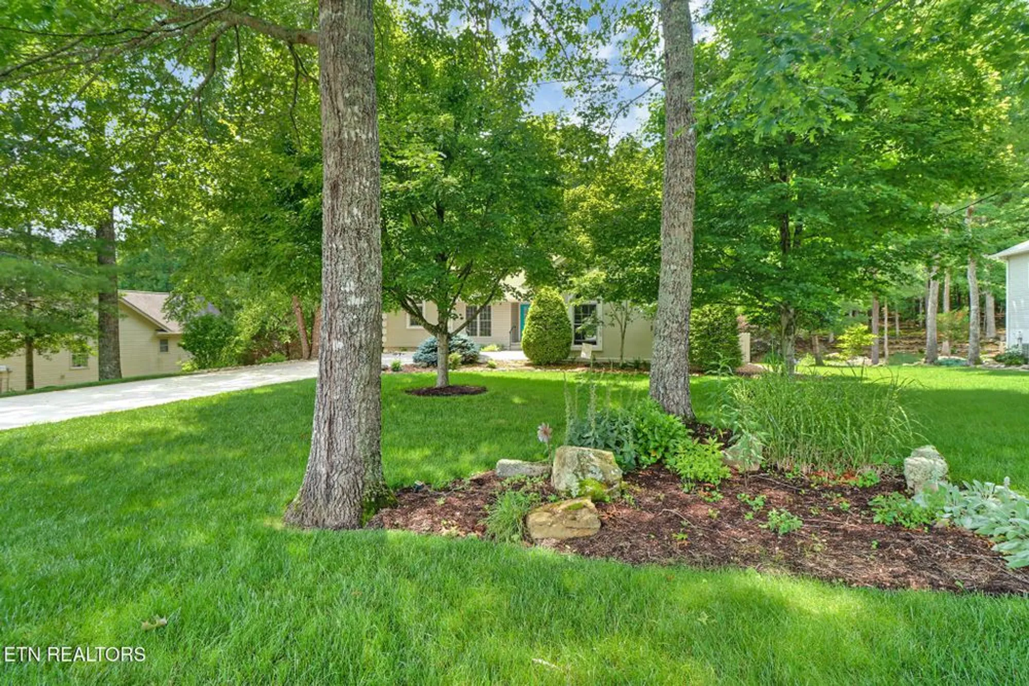 Property Slideshow image 4 of 46 | 169 forest view dr, Crossville, TN, 38558