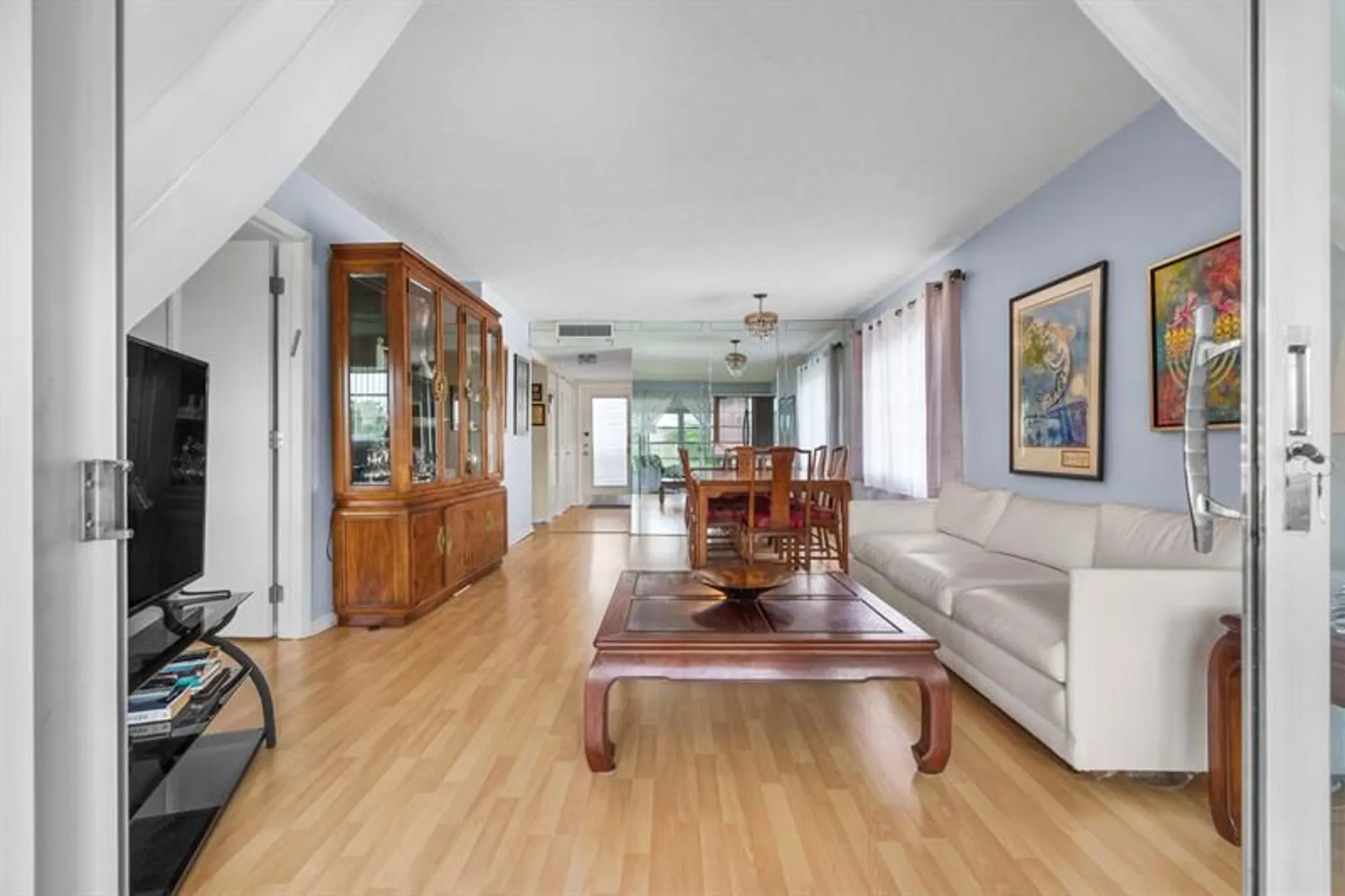 Property Slideshow image 5 of 58 | 5961 nw 61st ave apt 301, Tamarac, FL, 33319