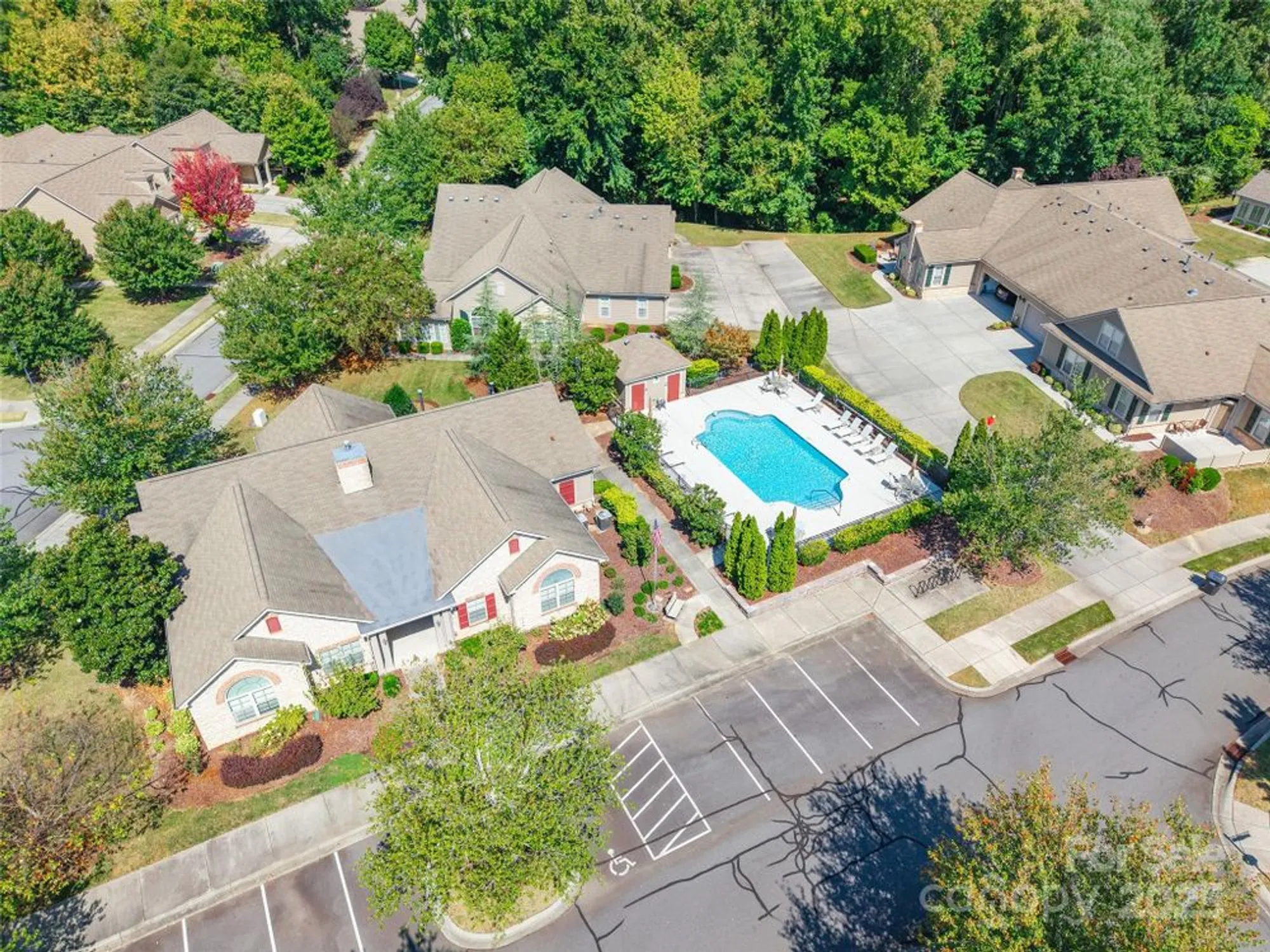 Property Slideshow image 35 of 36 | 3547 south bank ct, Matthews, NC, 28105