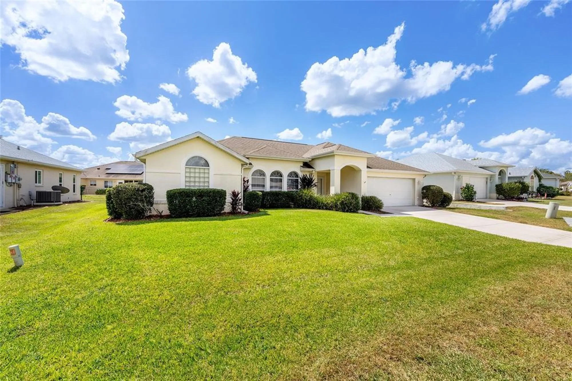 Property Slideshow image 3 of 49 | 5140 nw 25th loop, Ocala, FL, 34482