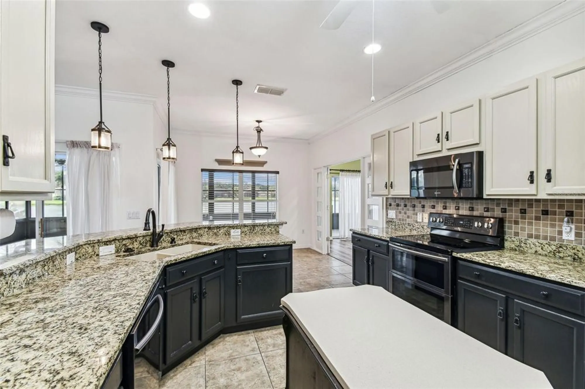 Property Slideshow image 16 of 68 | 759 glendora rd, Kissimmee, FL, 34759