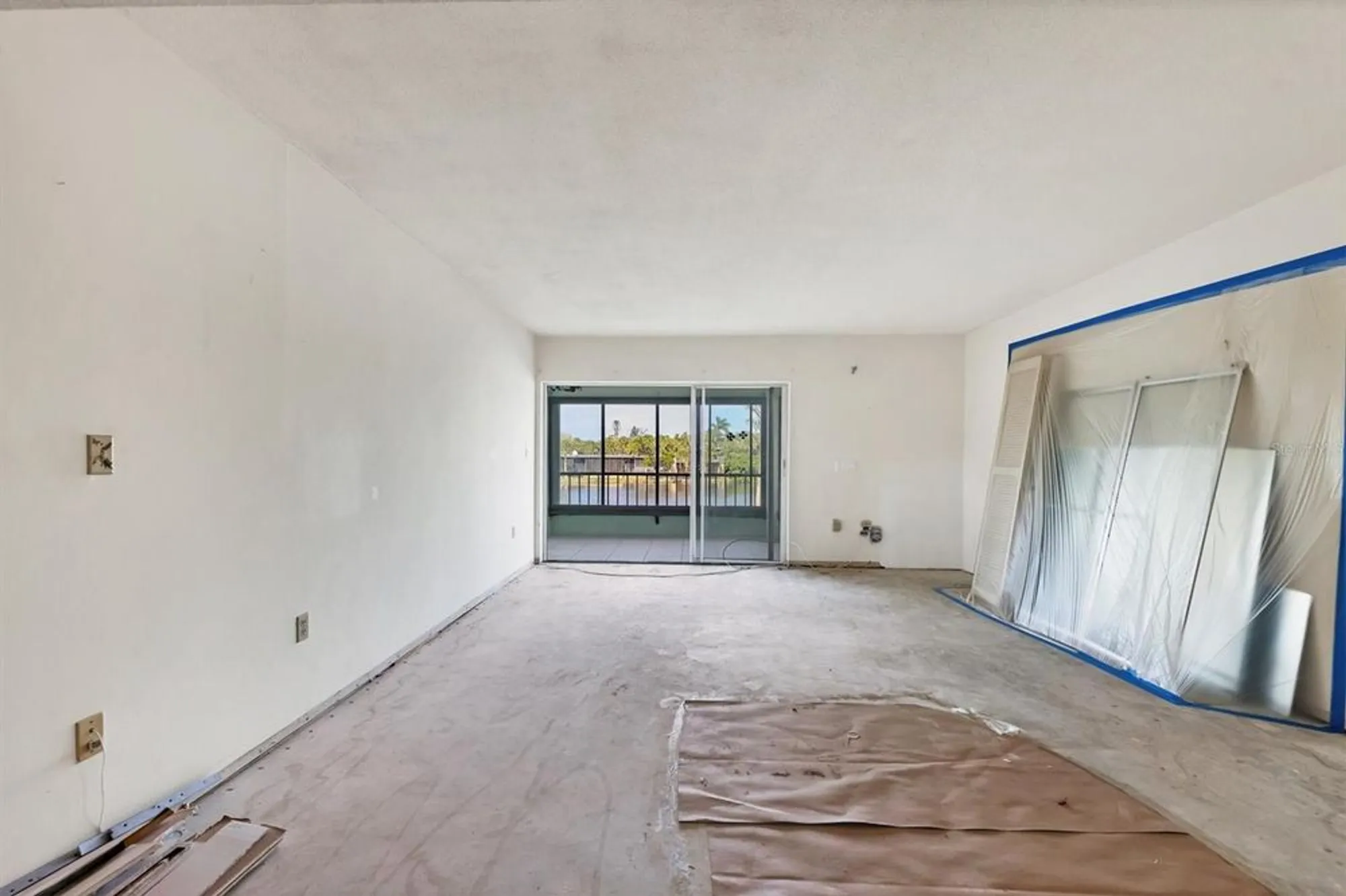 Property Slideshow image 8 of 53 | 101 whispering sands dr apt 205, Sarasota, FL, 34242