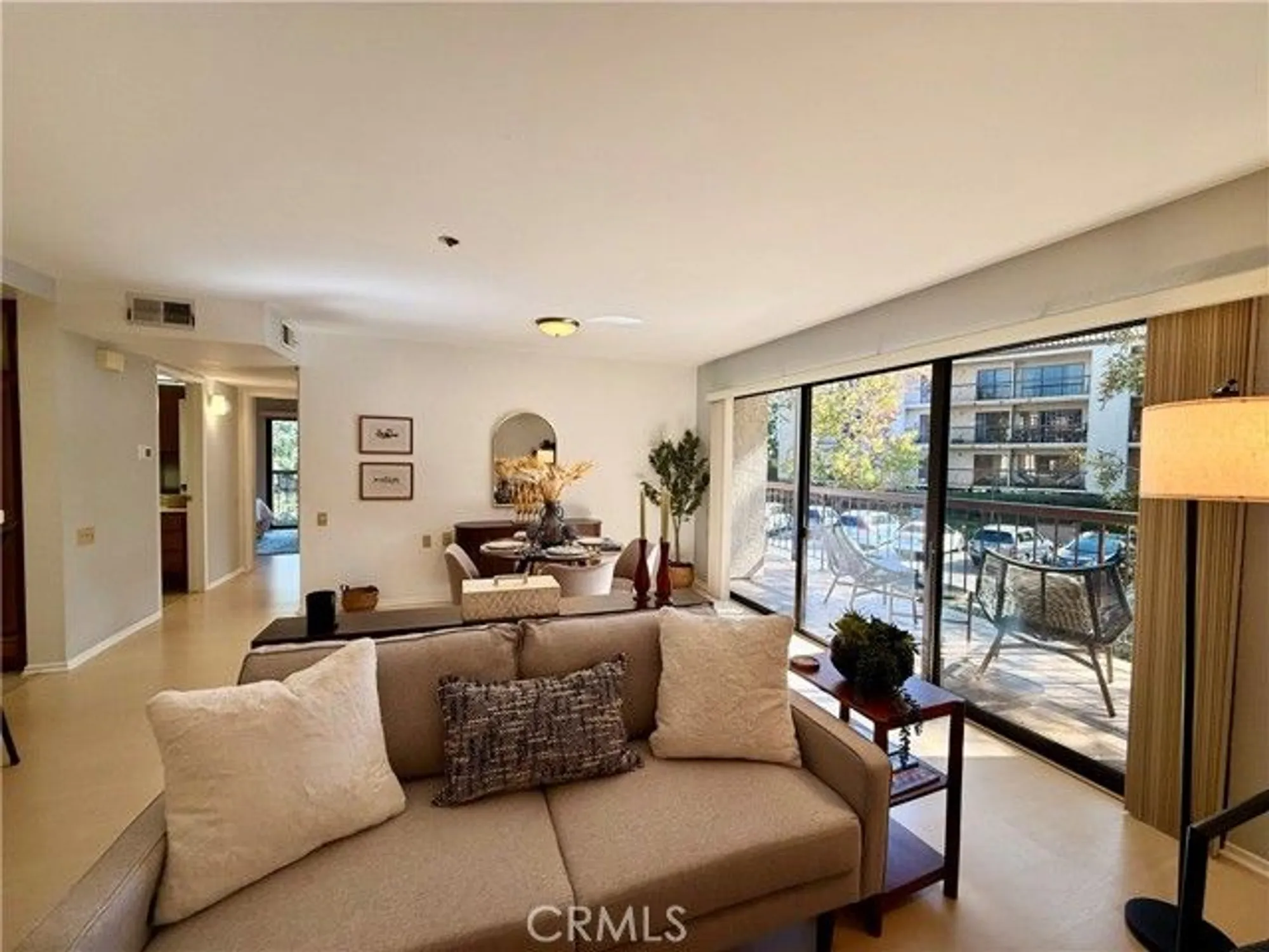 Property Slideshow image 10 of 27 | 13601 del monte dr apt a47, Seal Beach, CA, 90740