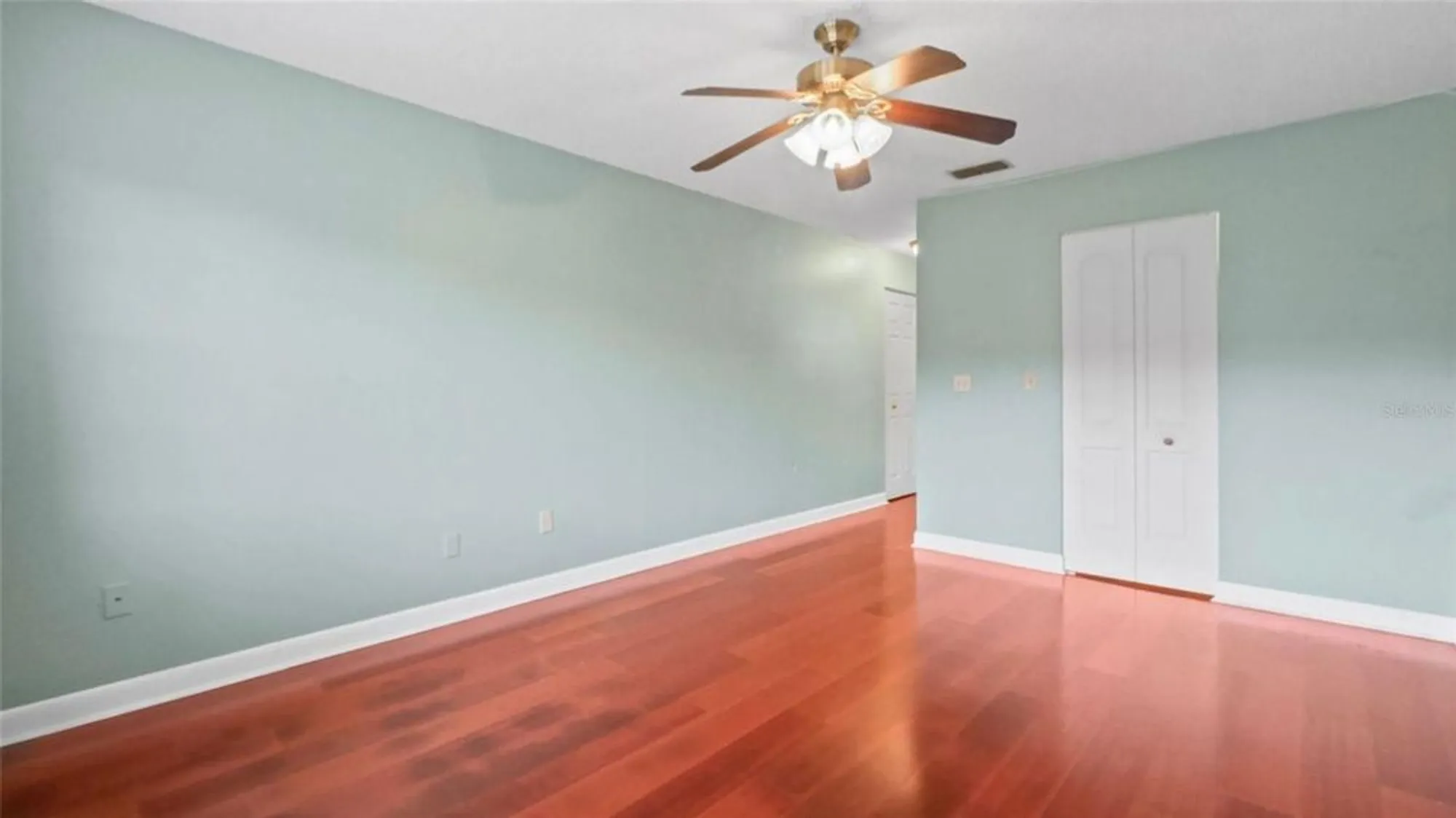 Property Slideshow image 15 of 32 | 6070 80th st n unit 109, St Petersburg, FL, 33709