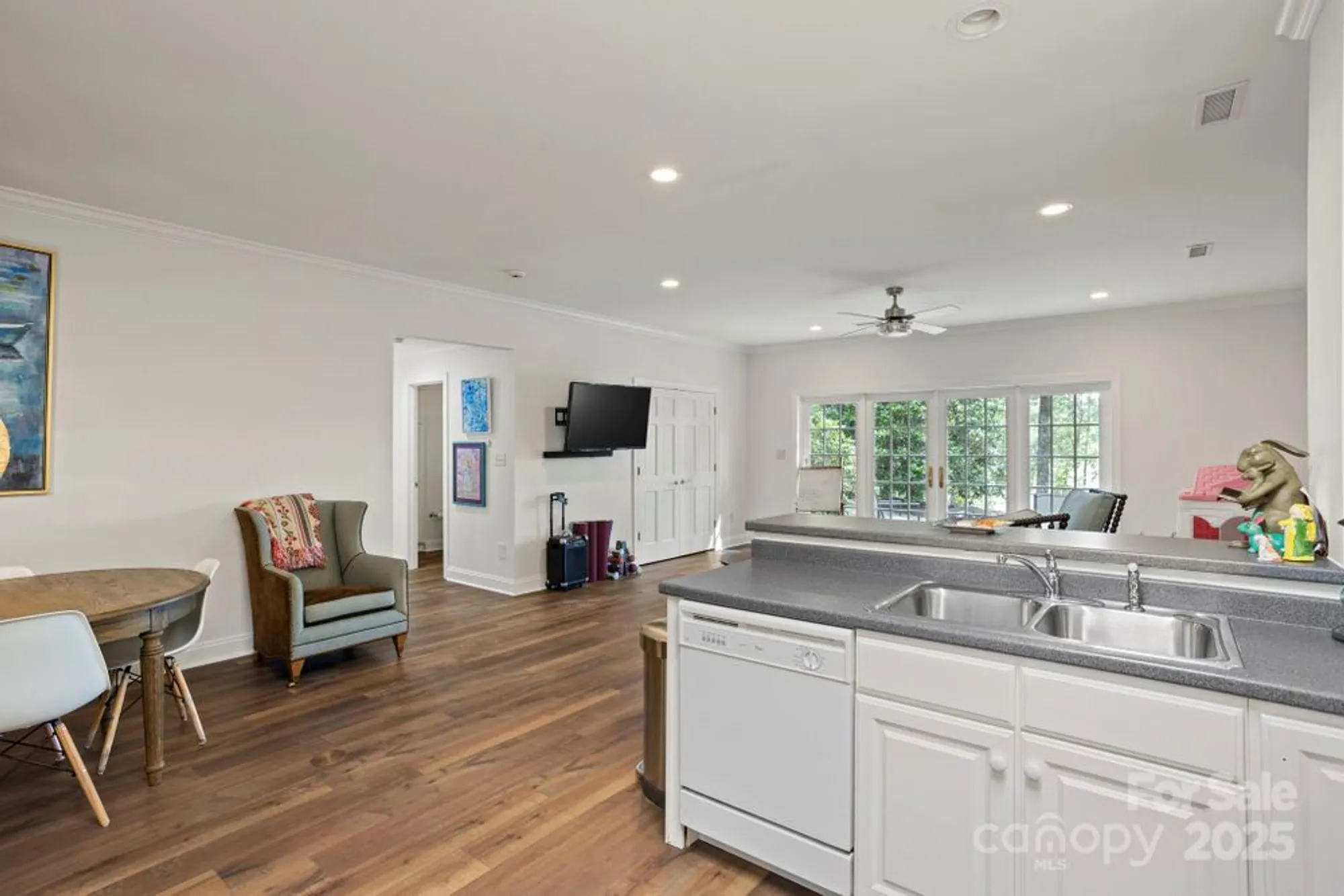 Property Slideshow image 38 of 48 | 117 founders dr, Flat Rock, NC, 28731