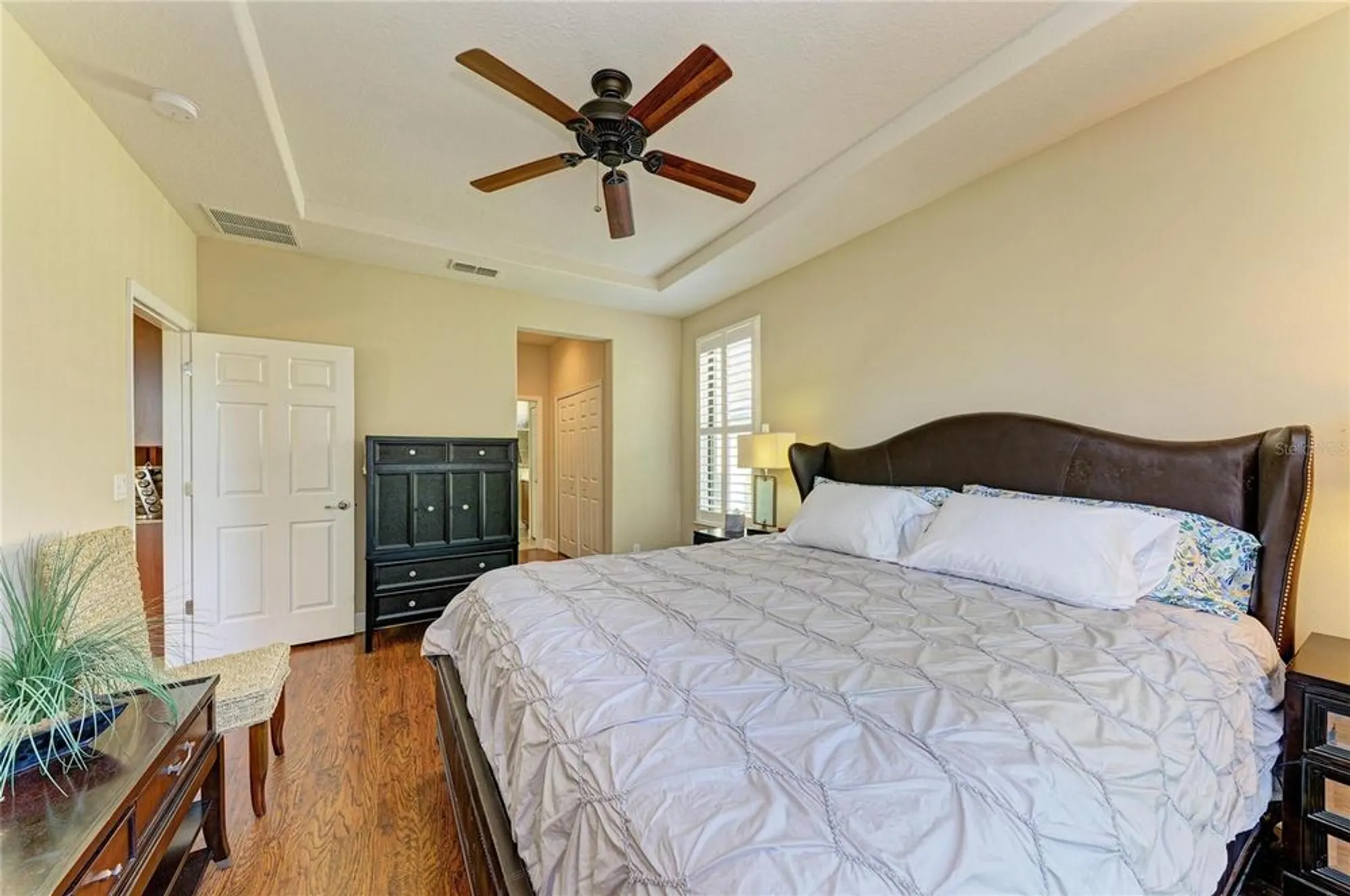 Property Slideshow image 18 of 50 | 1867 batello dr, Venice, FL, 34292