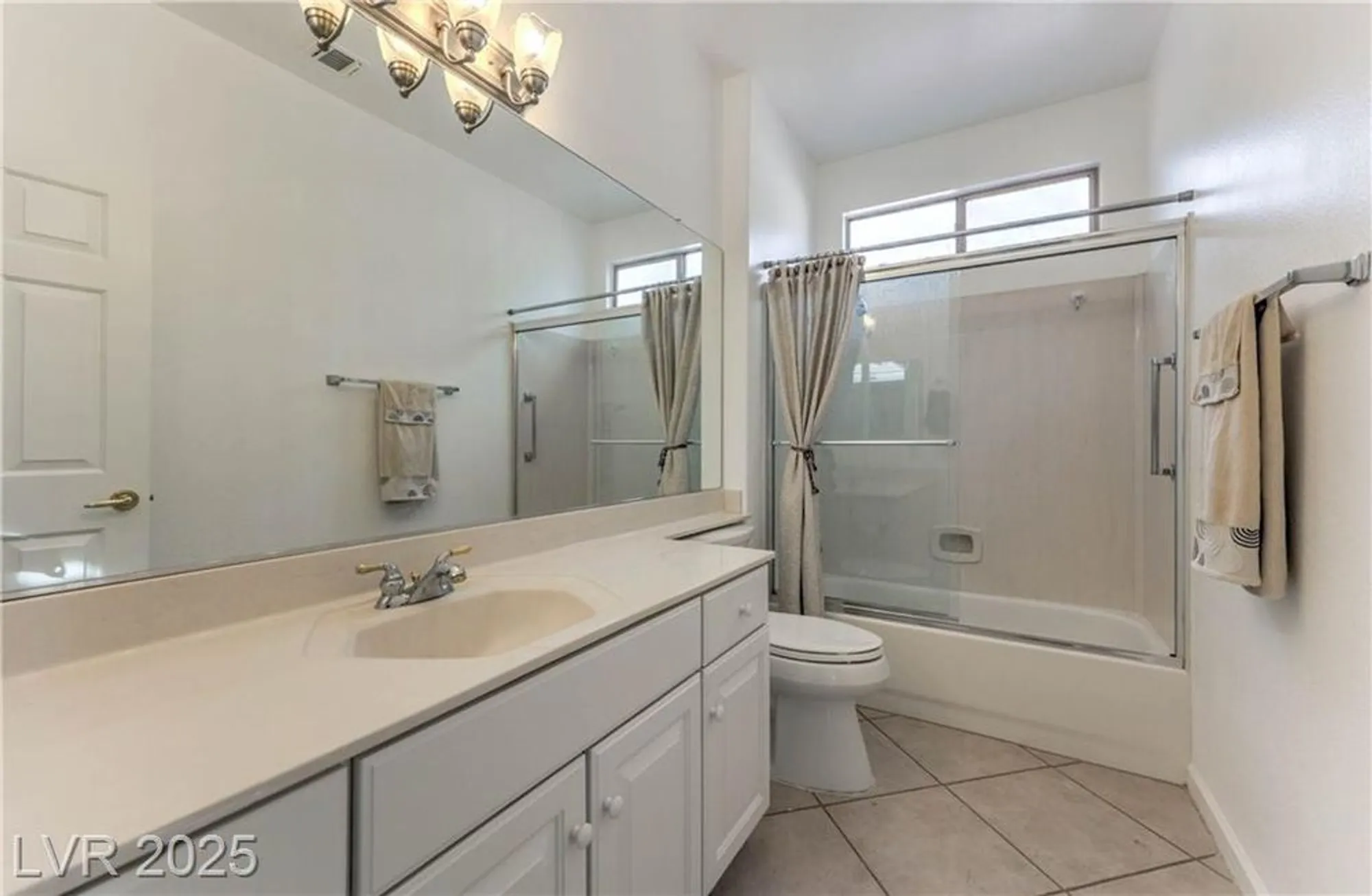 Property Slideshow image 25 of 36 | 562 mountain links dr, Henderson, NV, 89012