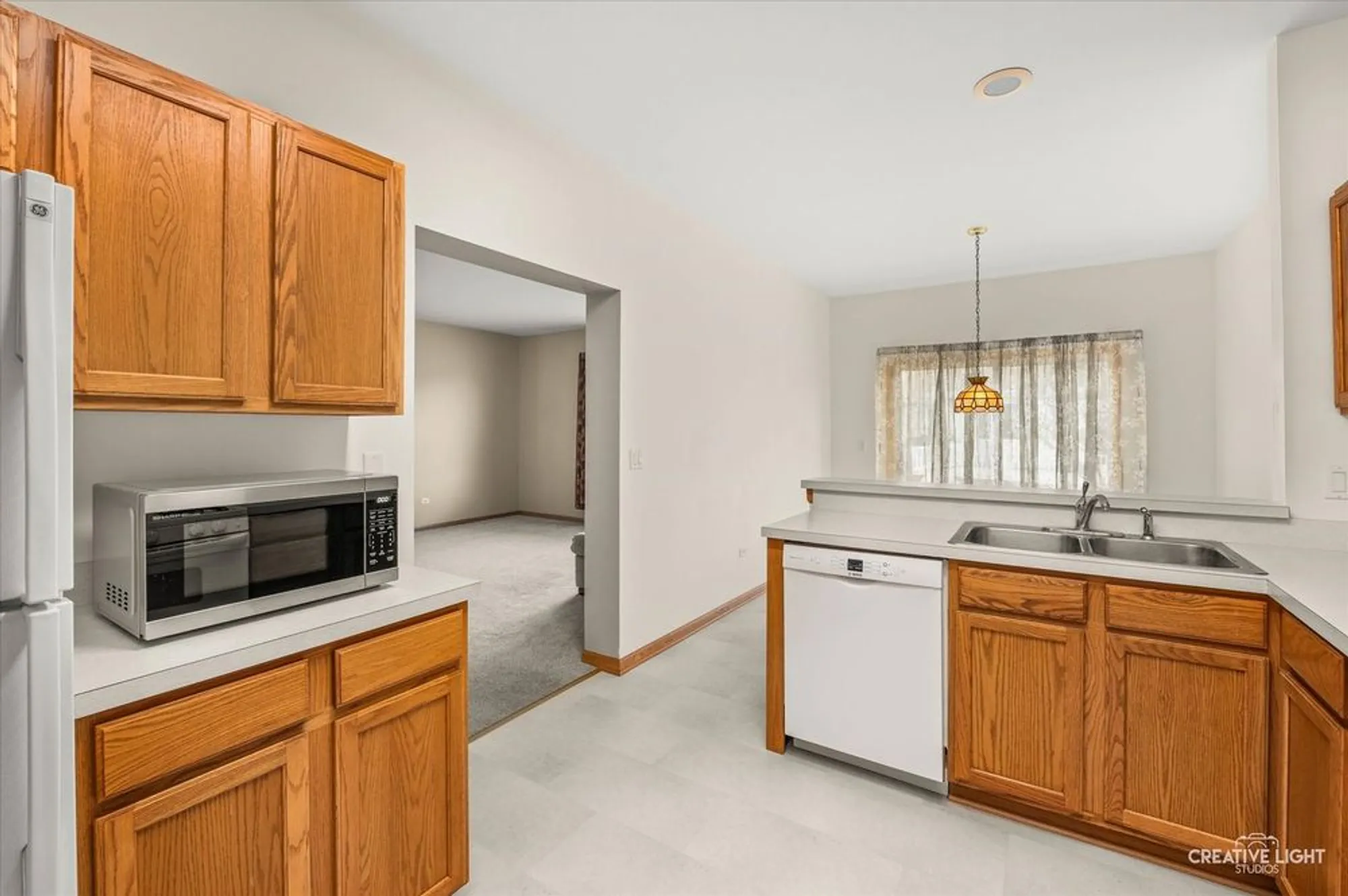 Property Slideshow image 8 of 18 | 21728 w empress ln, Plainfield, IL, 60544