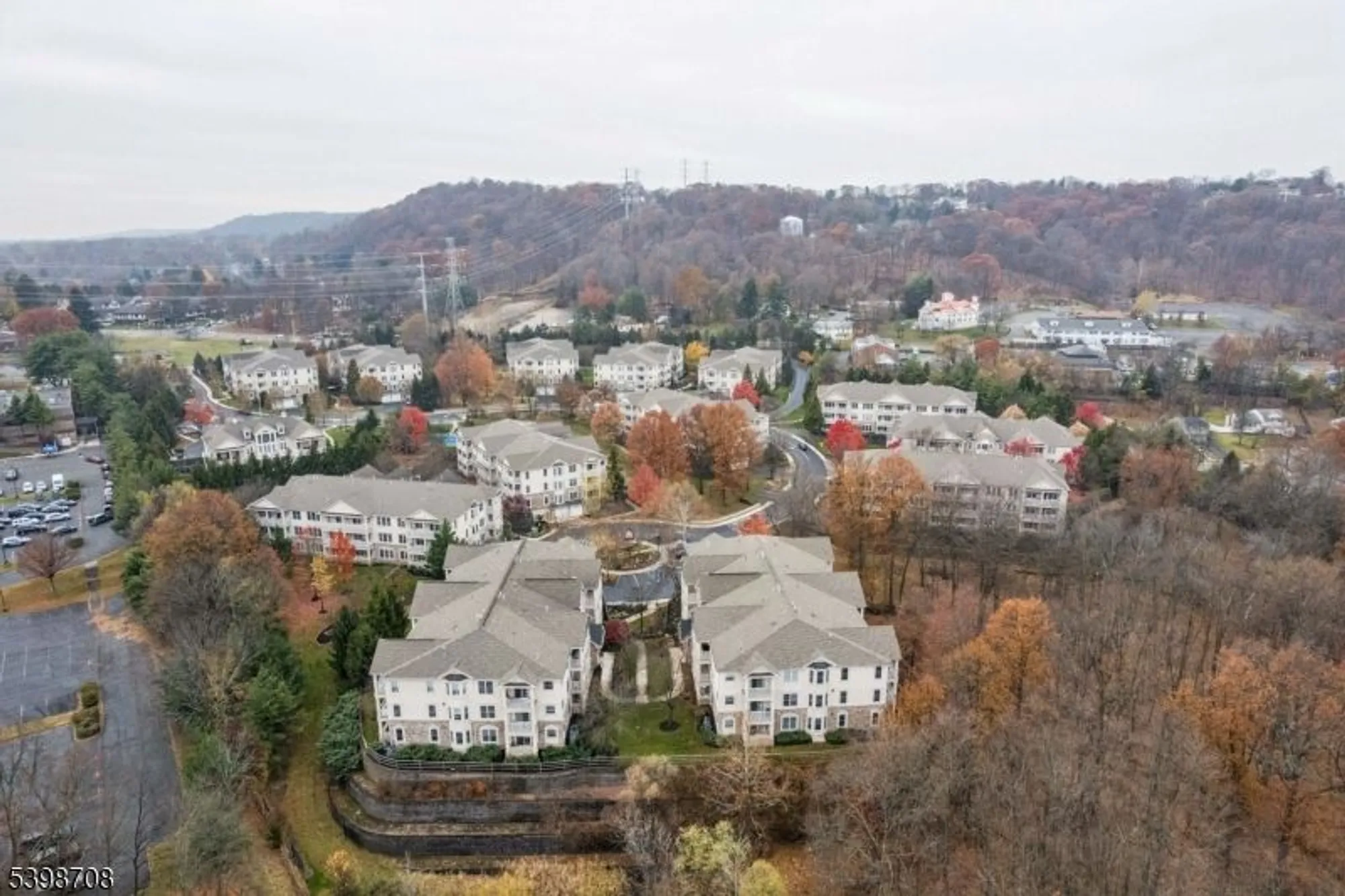 Property Slideshow image 32 of 35 | 911 holly ln # 11, Cedar Grove, NJ, 07009