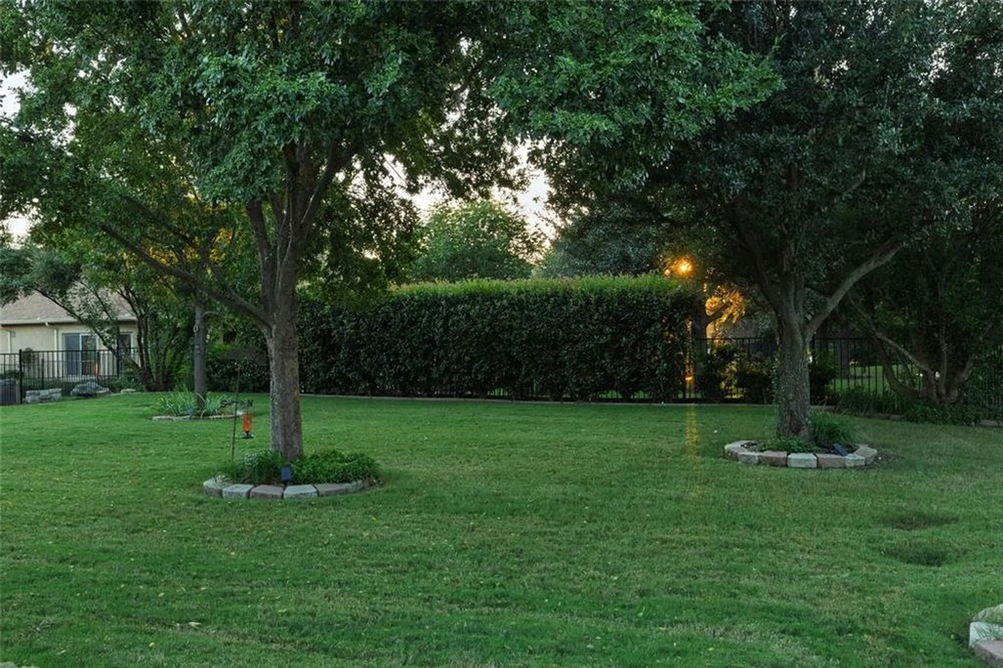 Property Slideshow image 34 of 40 | 9004 freeport dr, Denton, TX, 76207