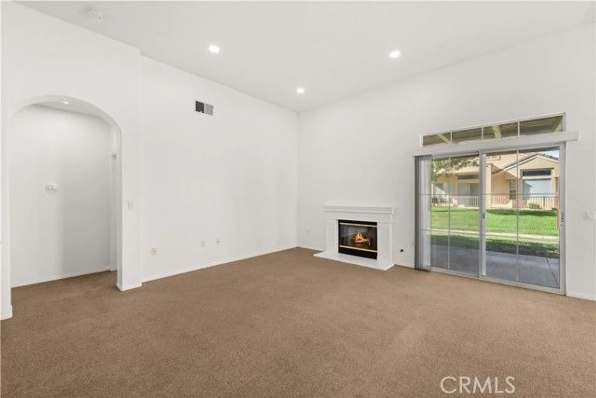 Property Slideshow image 17 of 60 | 19598 rolling green dr, Apple Valley, CA, 92308