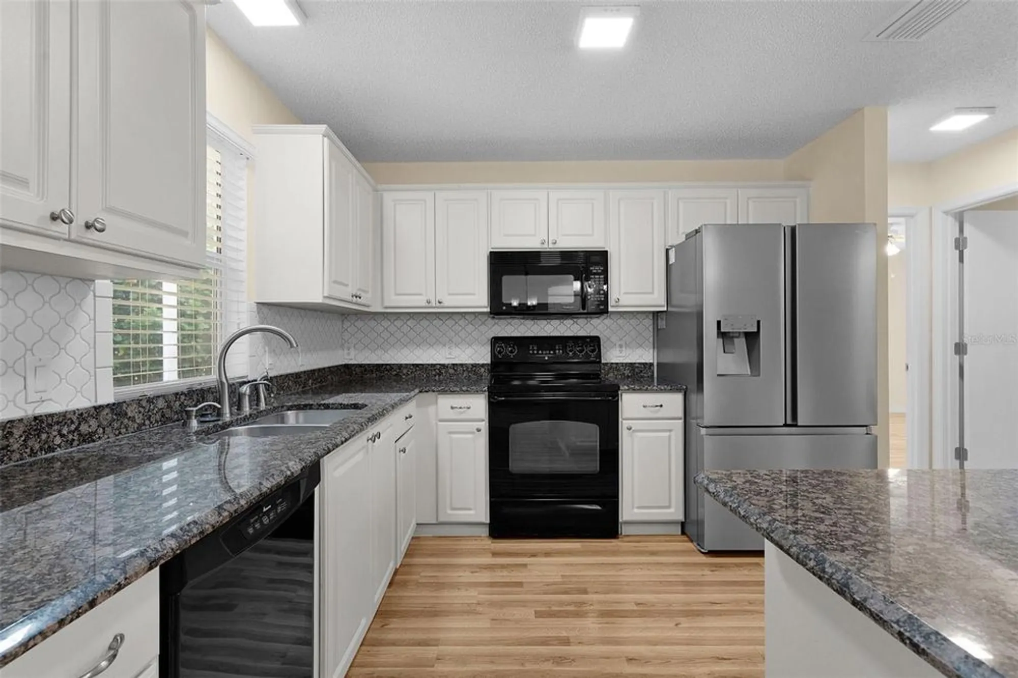 Property Slideshow image 11 of 55 | 1003 del mar dr, Lady Lake, FL, 32159