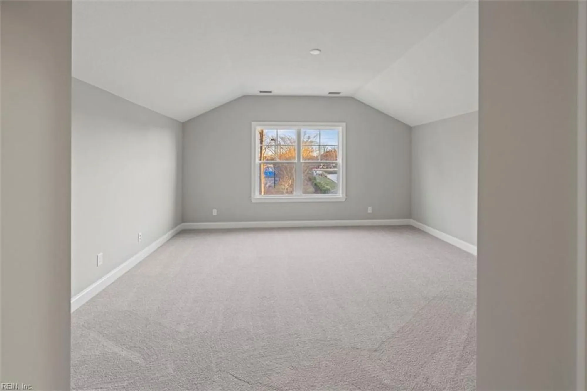 Property Slideshow image 14 of 20 | 4611 longleaf pl, Chesapeake, VA, 23321