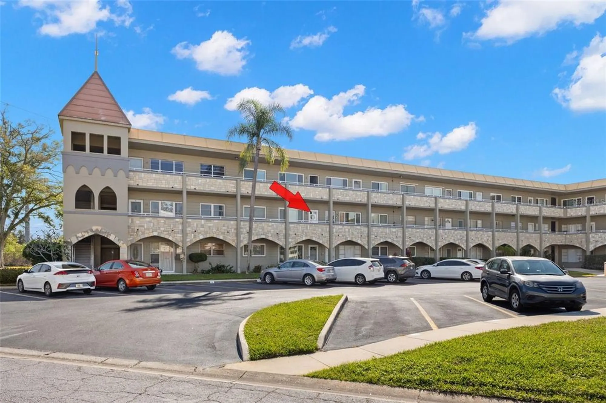 Property Slideshow image 1 of 35 | 2461 canadian way 27, Clearwater, FL, 33763