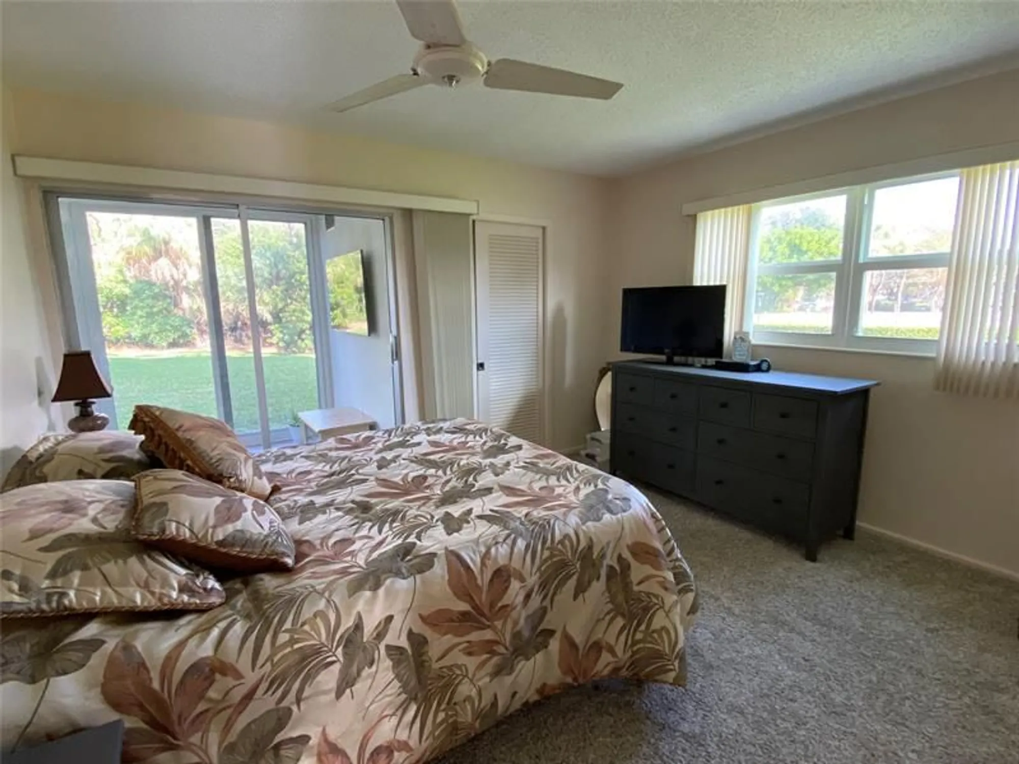 Property Slideshow image 18 of 69 | 1060 oakridge f # 1060, Deerfield Beach, FL, 33442