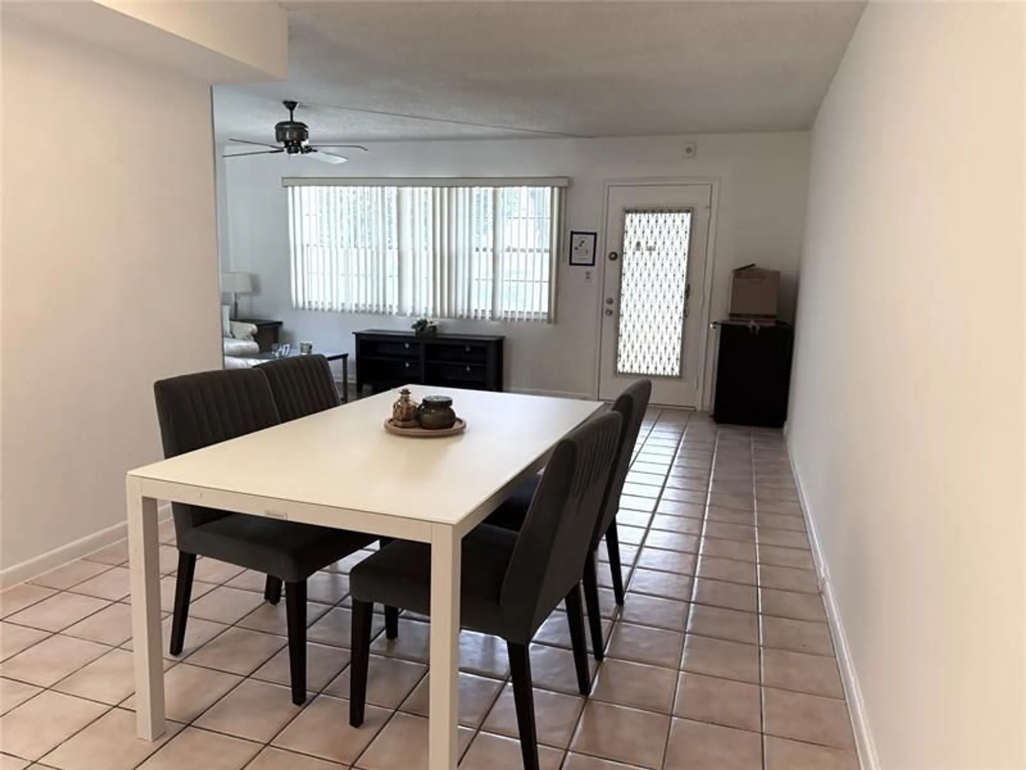 Property Slideshow image 9 of 24 | 1902 bermuda cir e1, Coconut Creek, FL, 33066