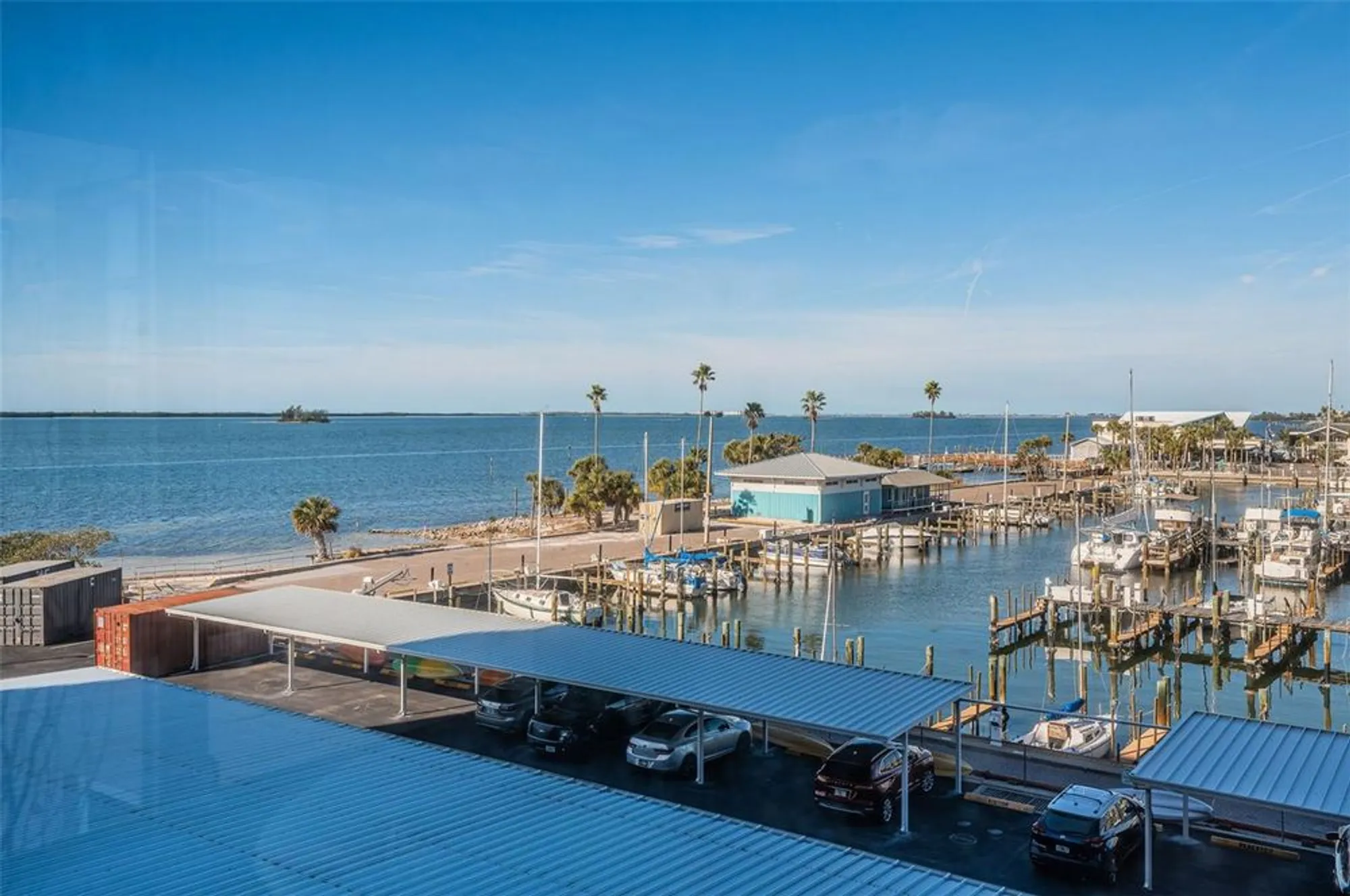 Property Slideshow image 10 of 53 | 634 edgewater dr unit 447, Dunedin, FL, 34698