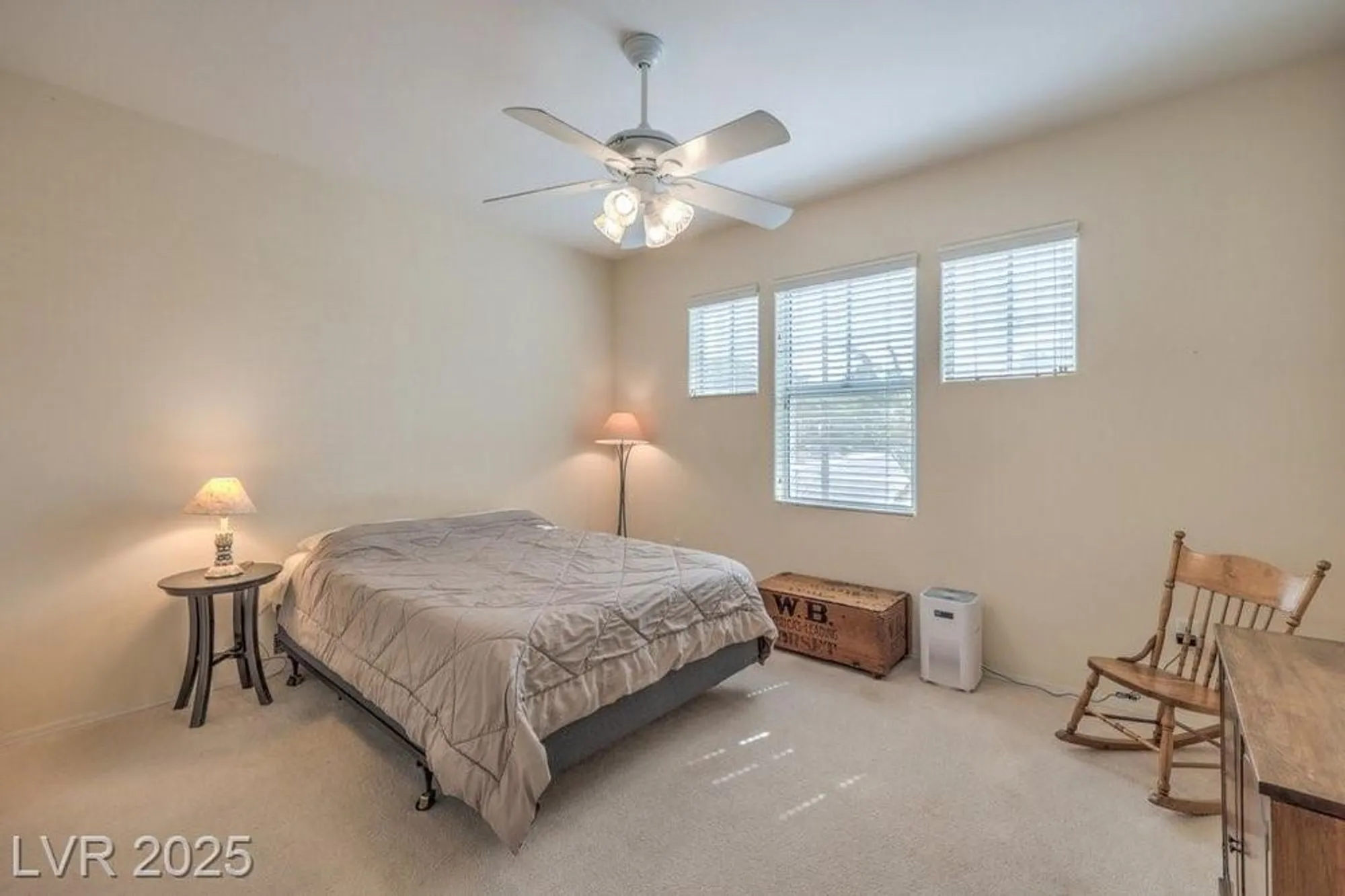 Property Slideshow image 11 of 72 | 2095 colvin run dr, Henderson, NV, 89052