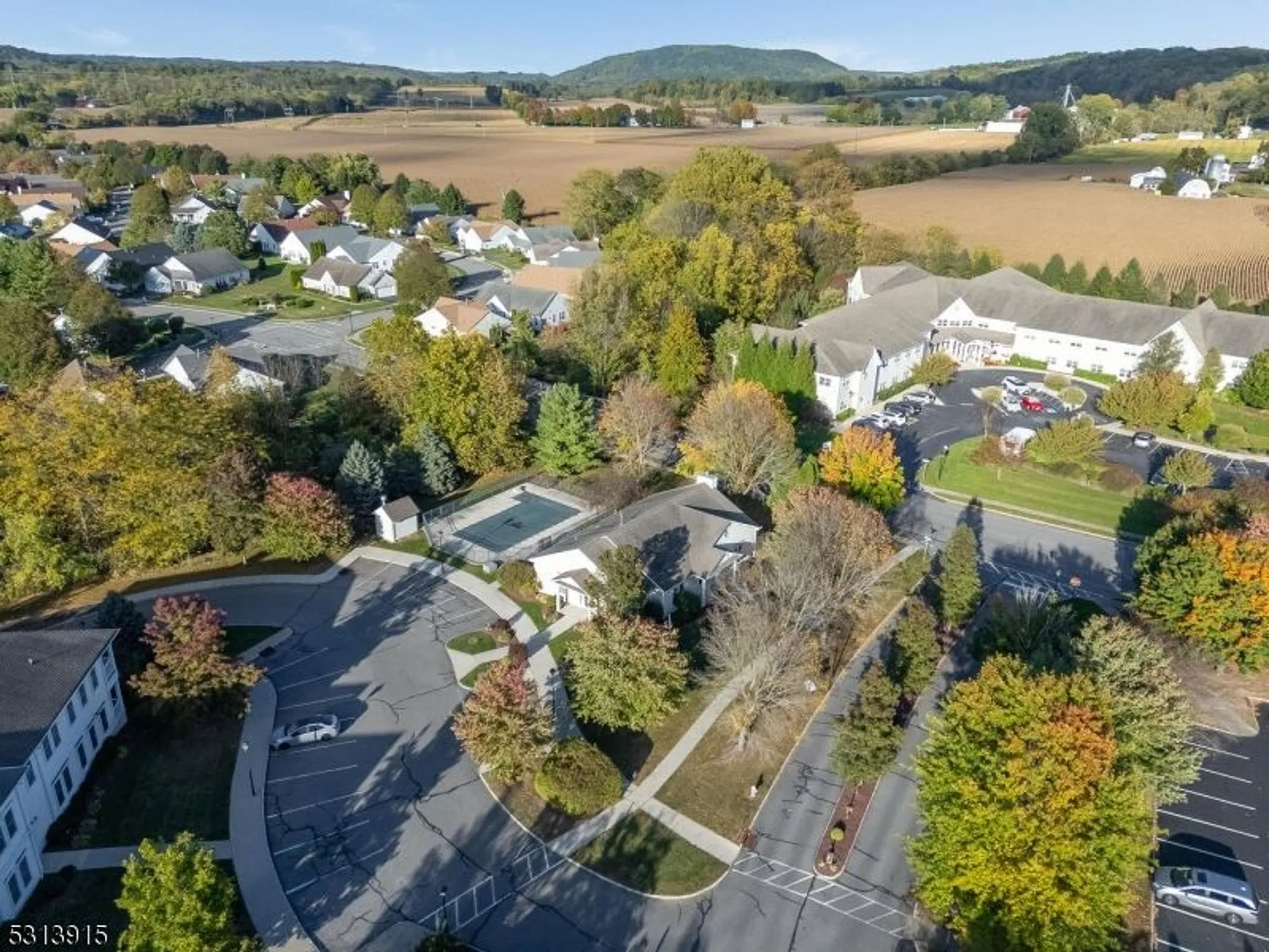 Property Slideshow image 32 of 48 | 6015 brookfield glen dr # 15, Belvidere, NJ, 07823