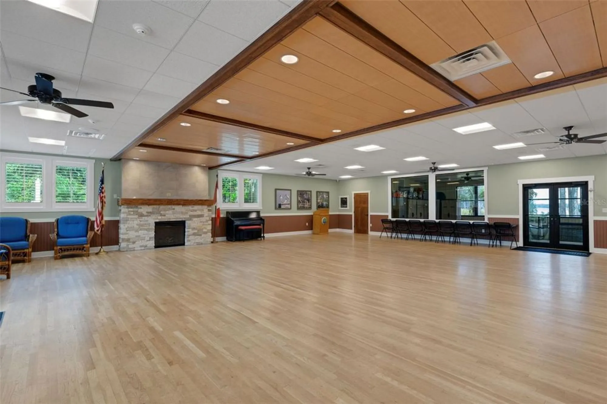 Property Slideshow image 83 of 90 | 3098 e dorchester dr, Palm Harbor, FL, 34684