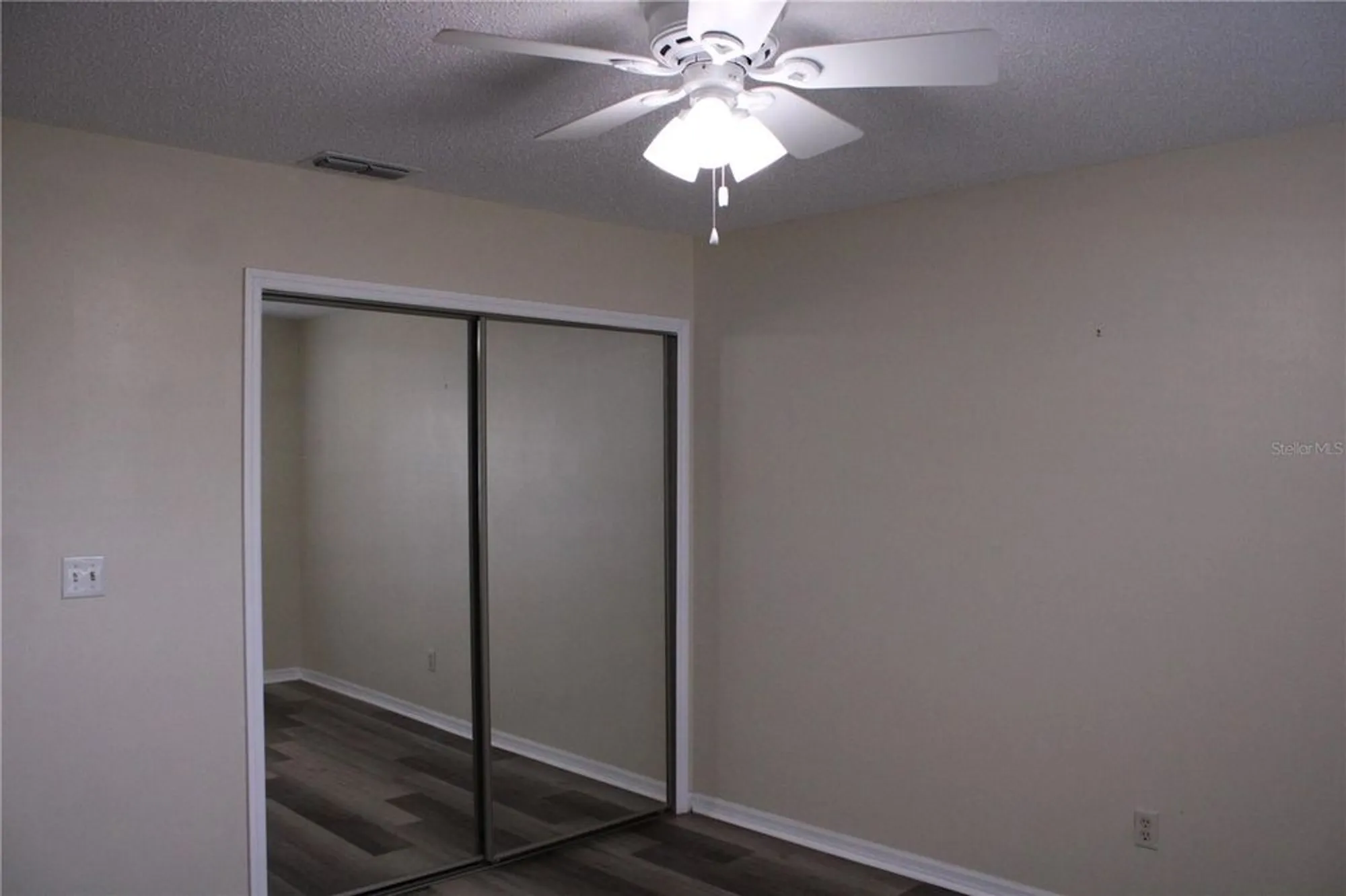 Property Slideshow image 8 of 31 | 2501 lonigan pl, Sun City Center, FL, 33573