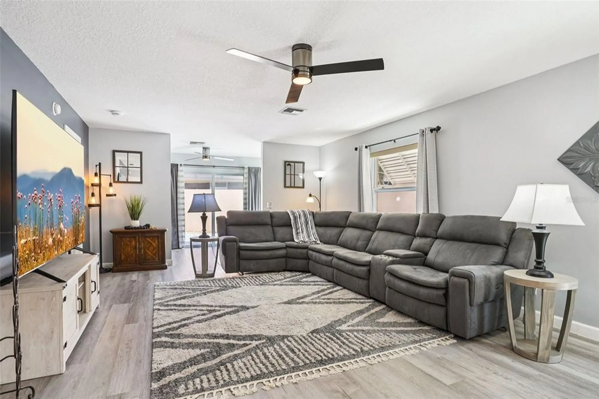 Property Slideshow image 12 of 37 | 809 alvarado pl, The Villages, FL, 32159