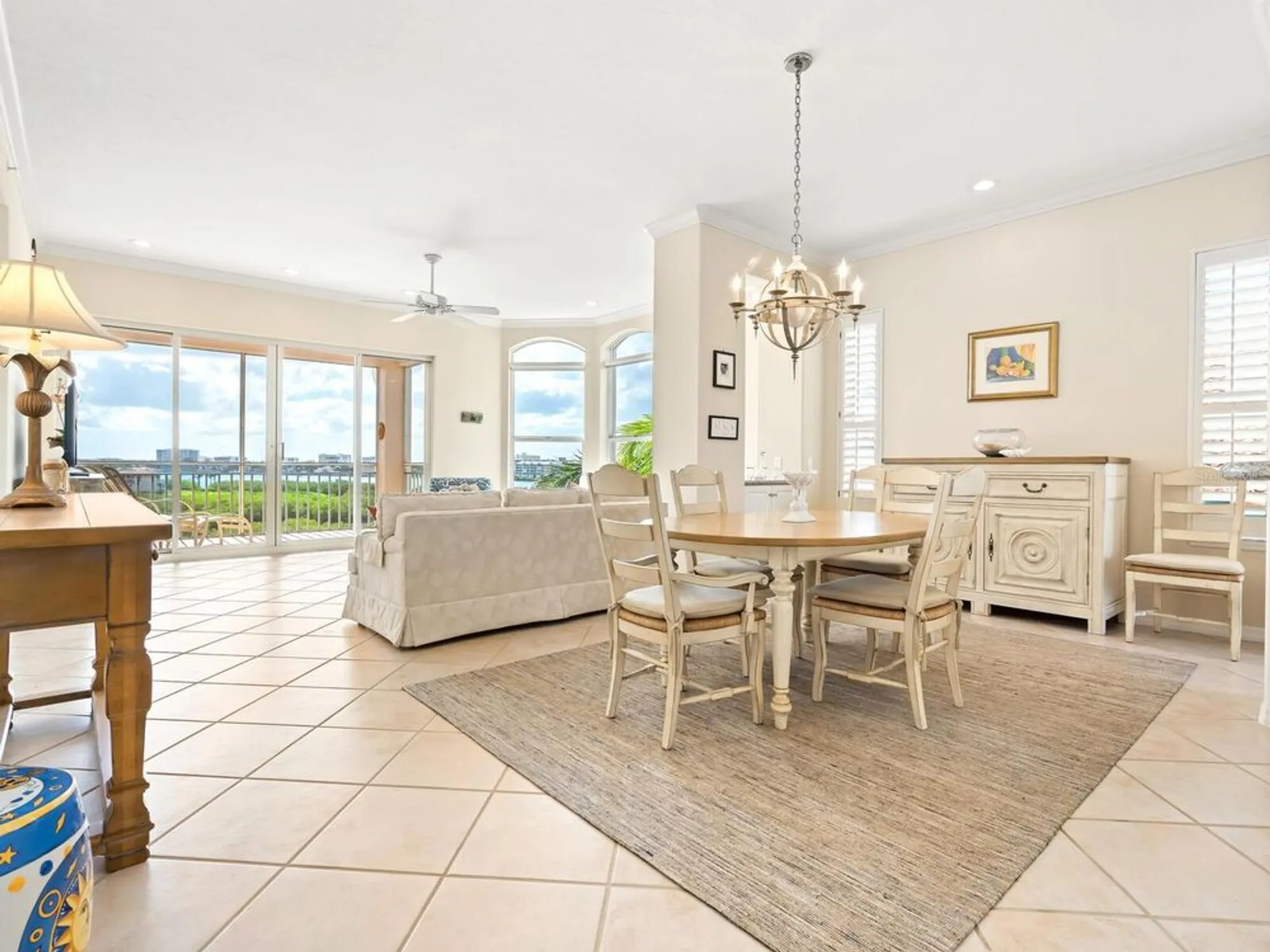 Property Slideshow image 7 of 38 | 5440 eagles point cir 405, Sarasota, FL, 34231