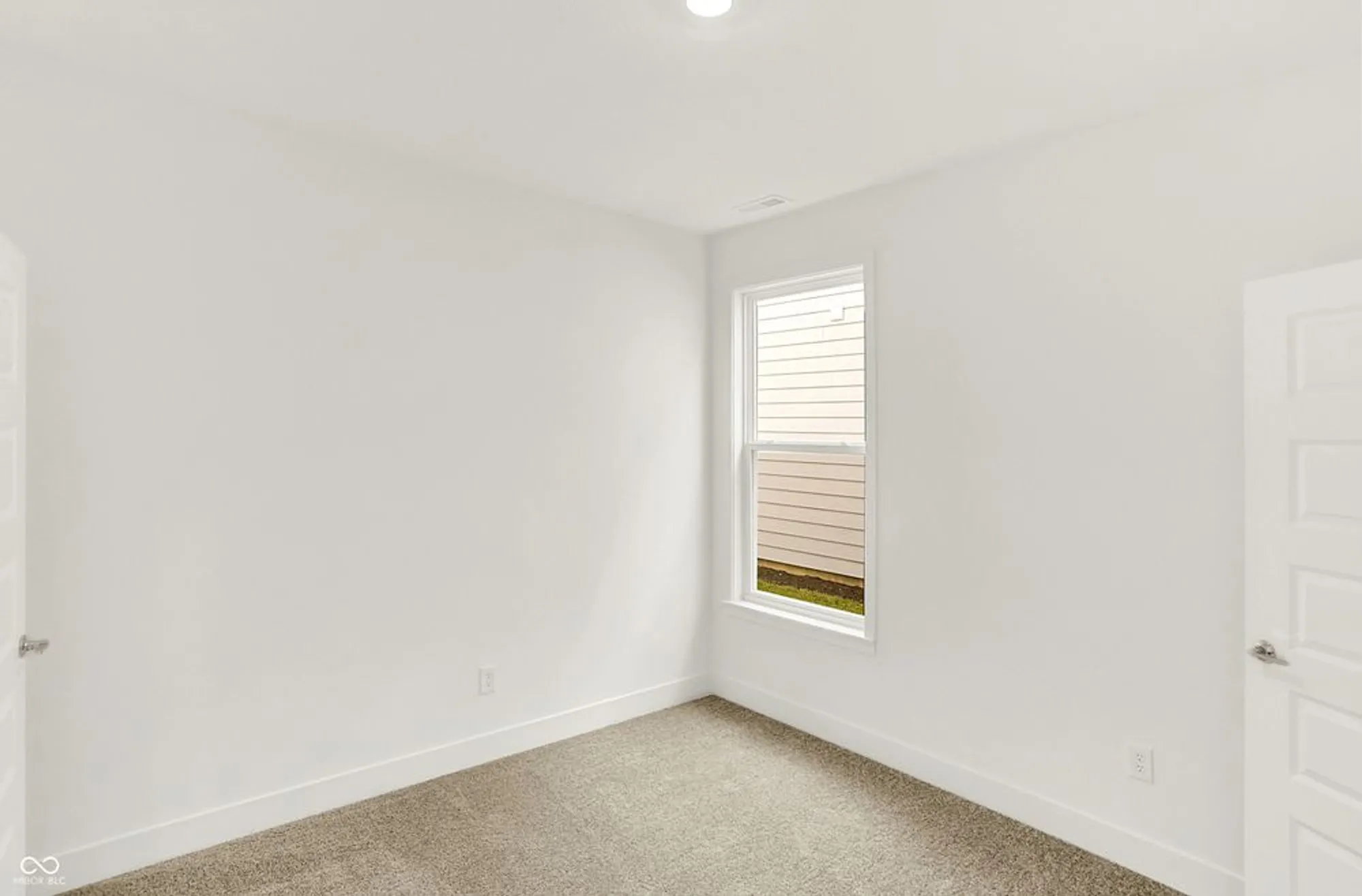 Property Slideshow image 41 of 52 | 5076 foxley park ln, Avon, IN, 46123