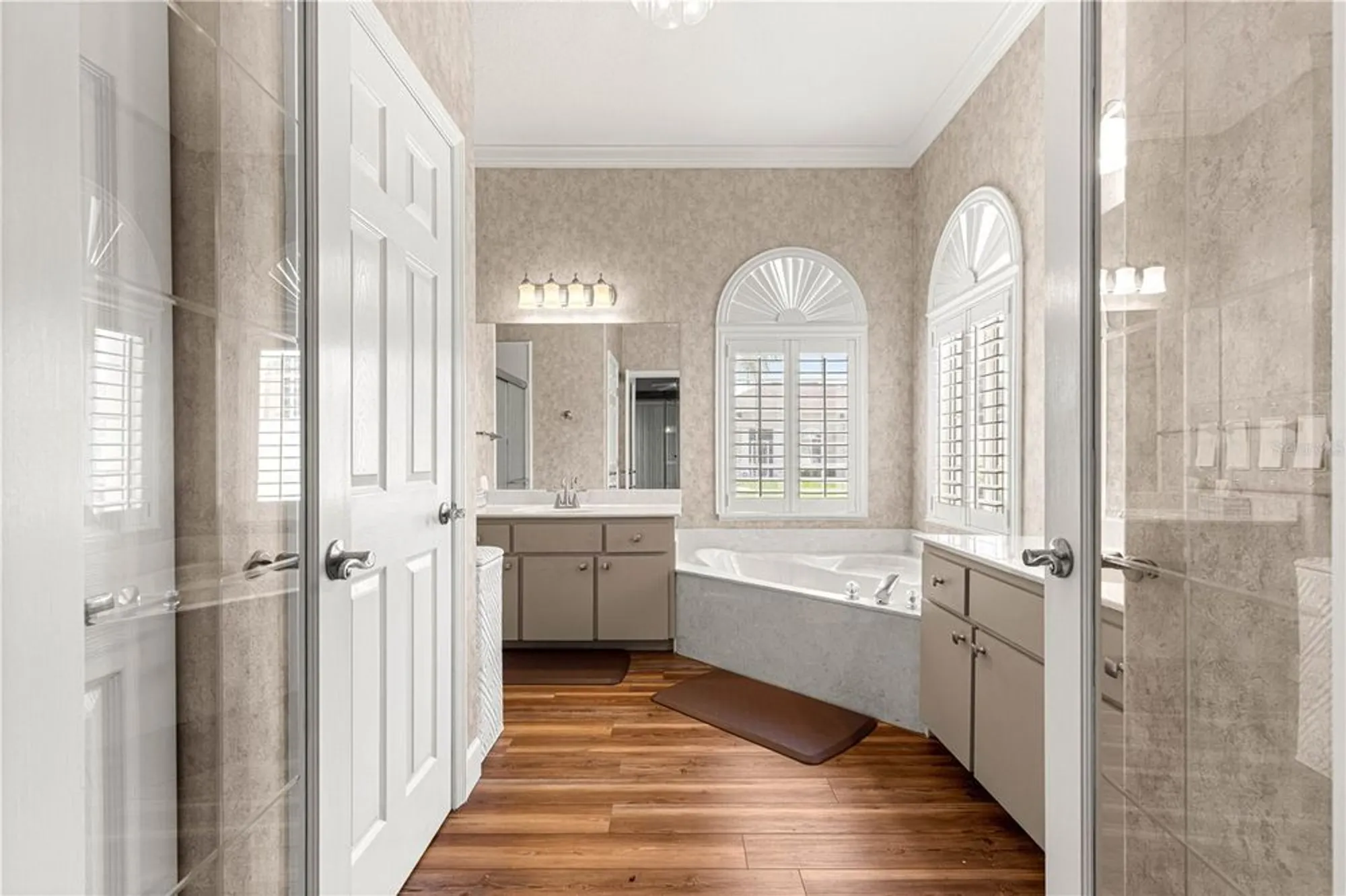 Property Slideshow image 6 of 44 | 5647 nw 25th loop, Ocala, FL, 34482