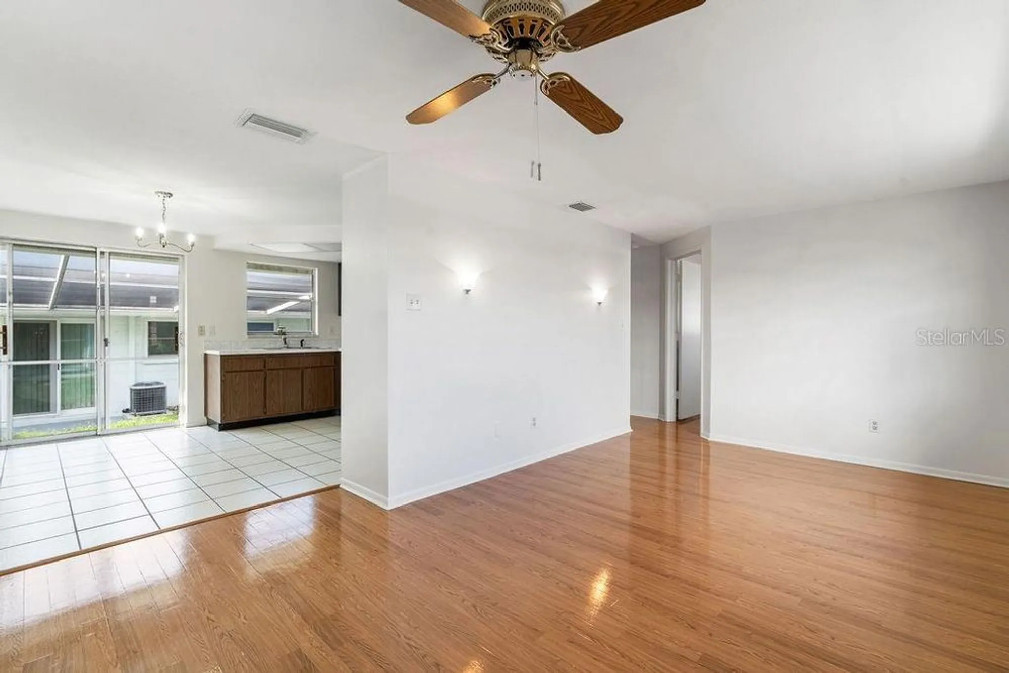 Property Slideshow image 3 of 25 | 12400 park blvd 124, Seminole, FL, 33772