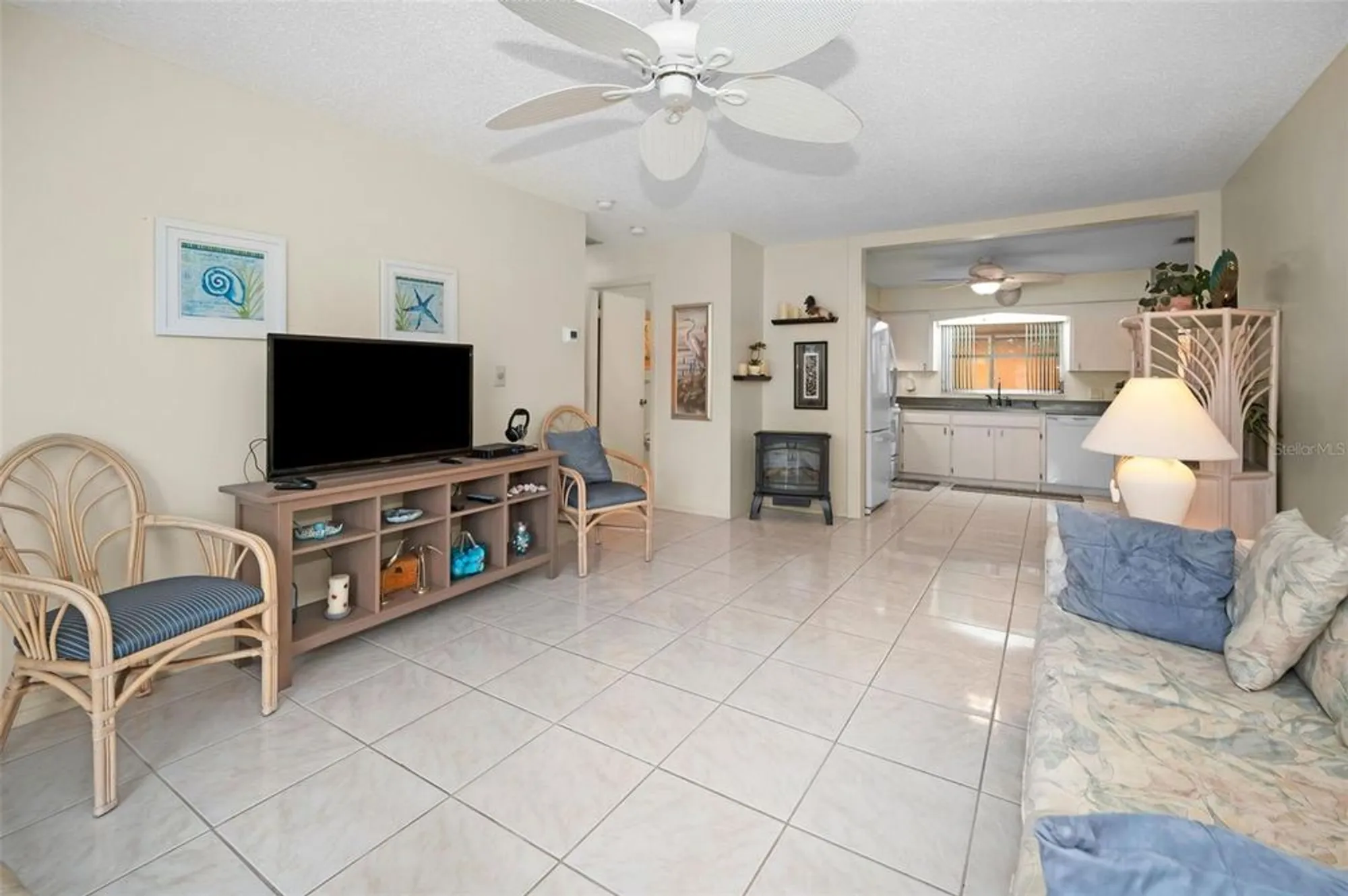 Property Slideshow image 6 of 50 | 1055 loch haven dr, Dunedin, FL, 34698