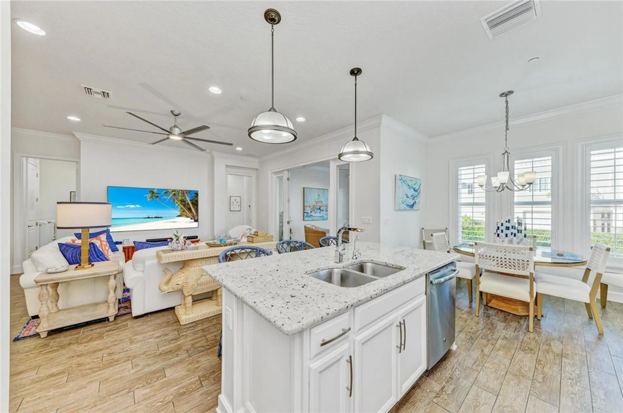 Property Slideshow image 19 of 98 | 334 castaway cay dr 101, Bradenton, FL, 34209